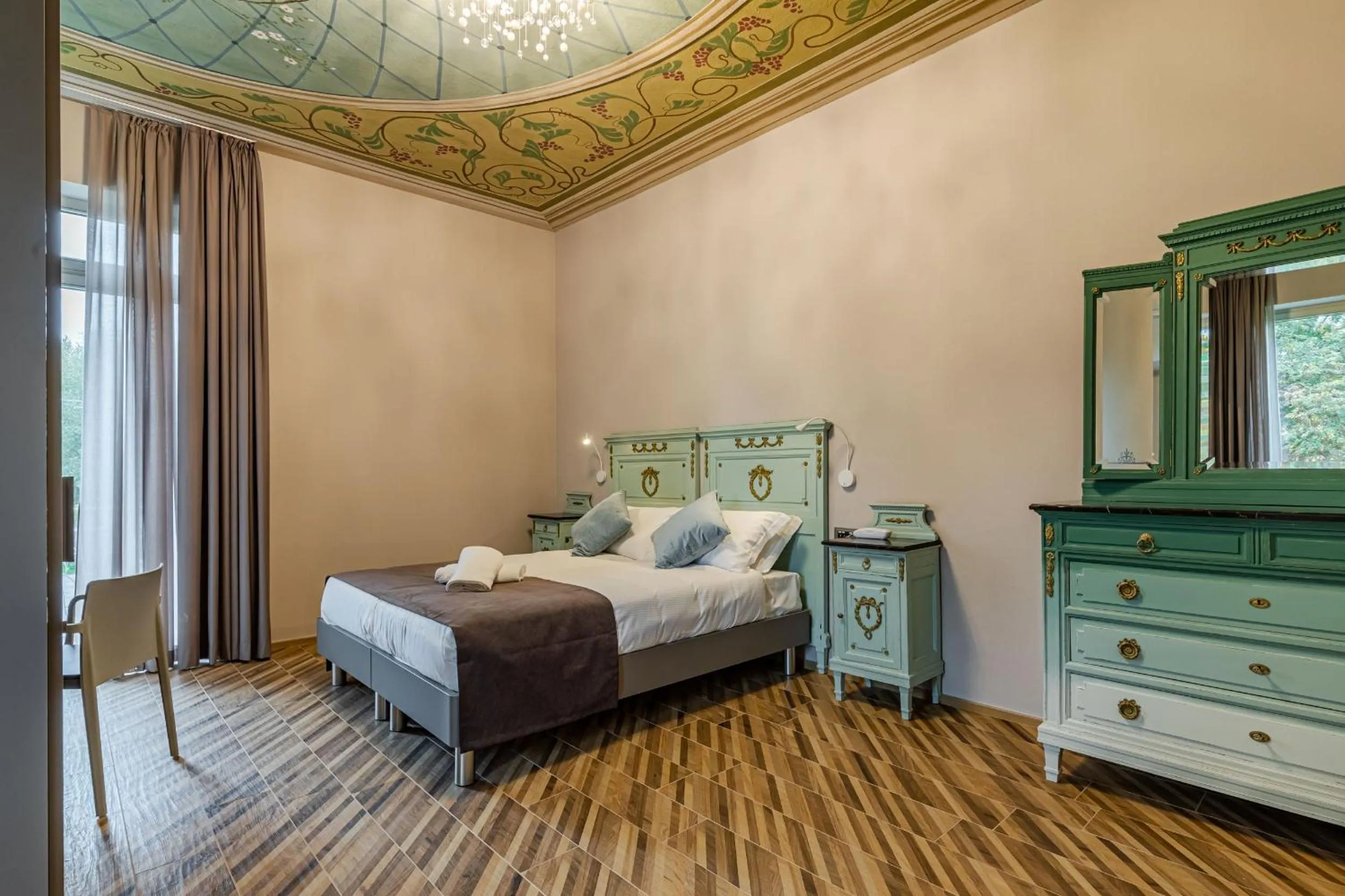 Photo of the whole room, Bed in L'aja della Mirusina - Piedmont Resort Monferrato Langhe