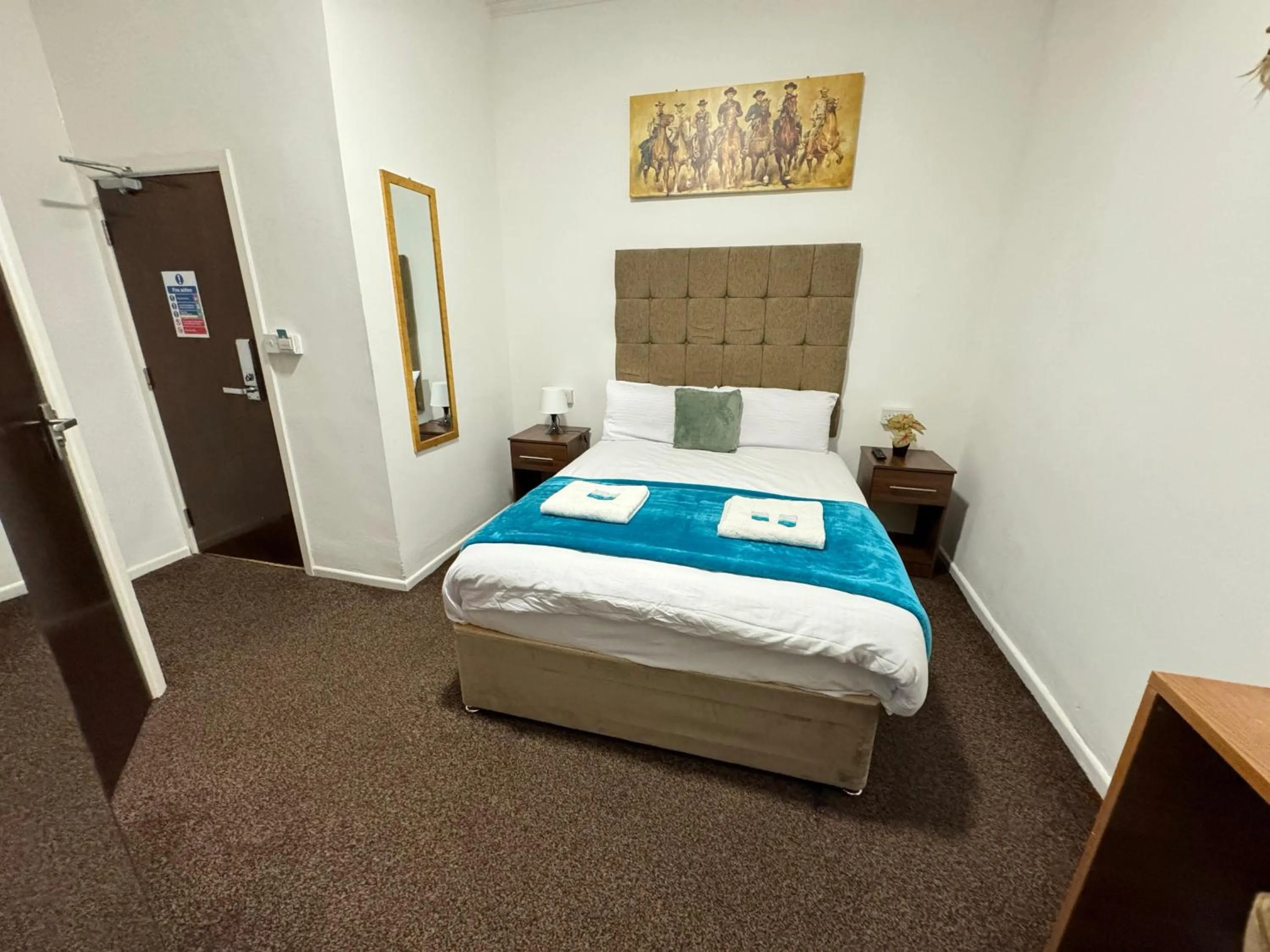 Bedroom, Bed in Parkview Residence