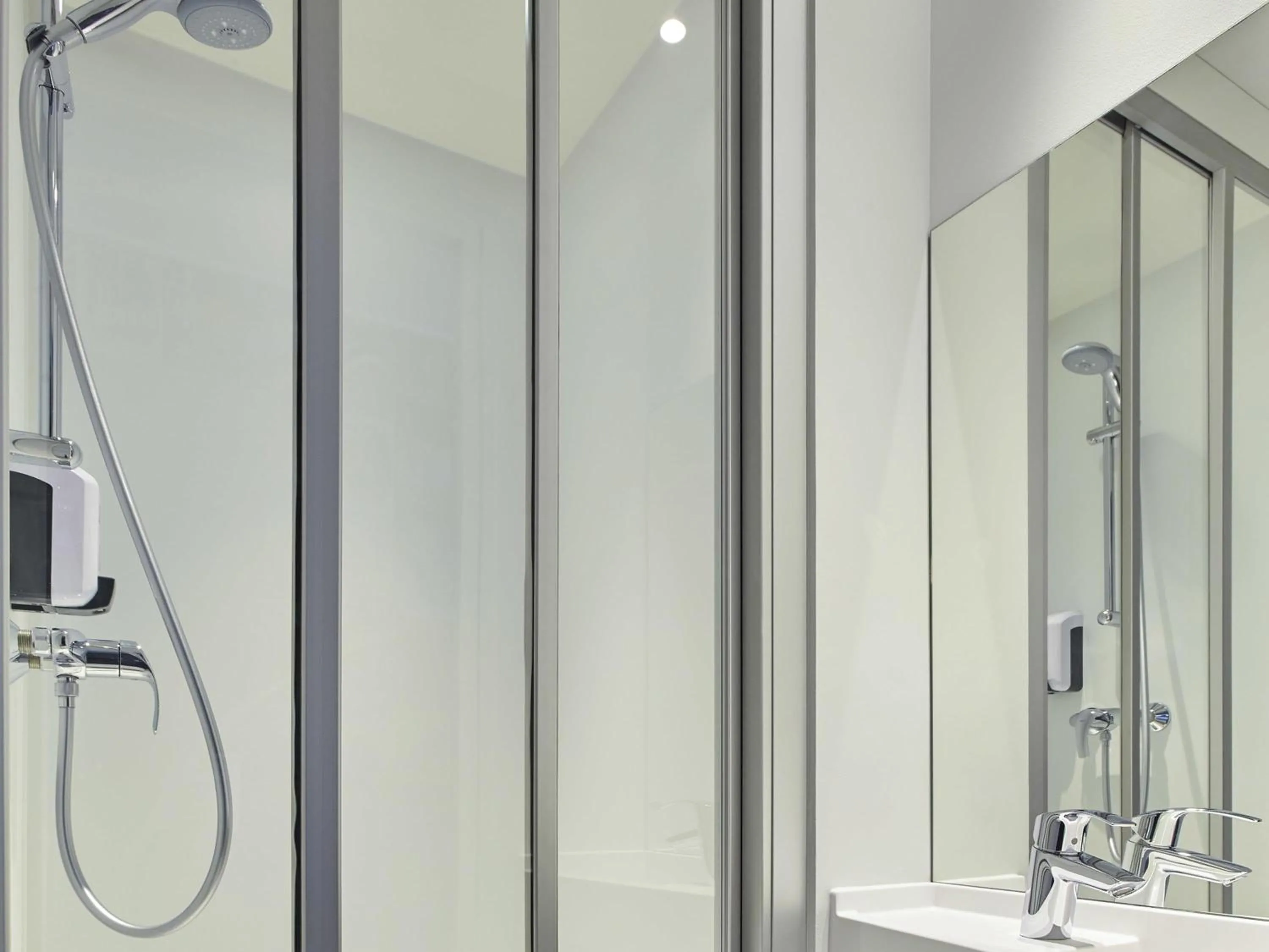 Bedroom in hotelF1 Marne la Vallée Collégien