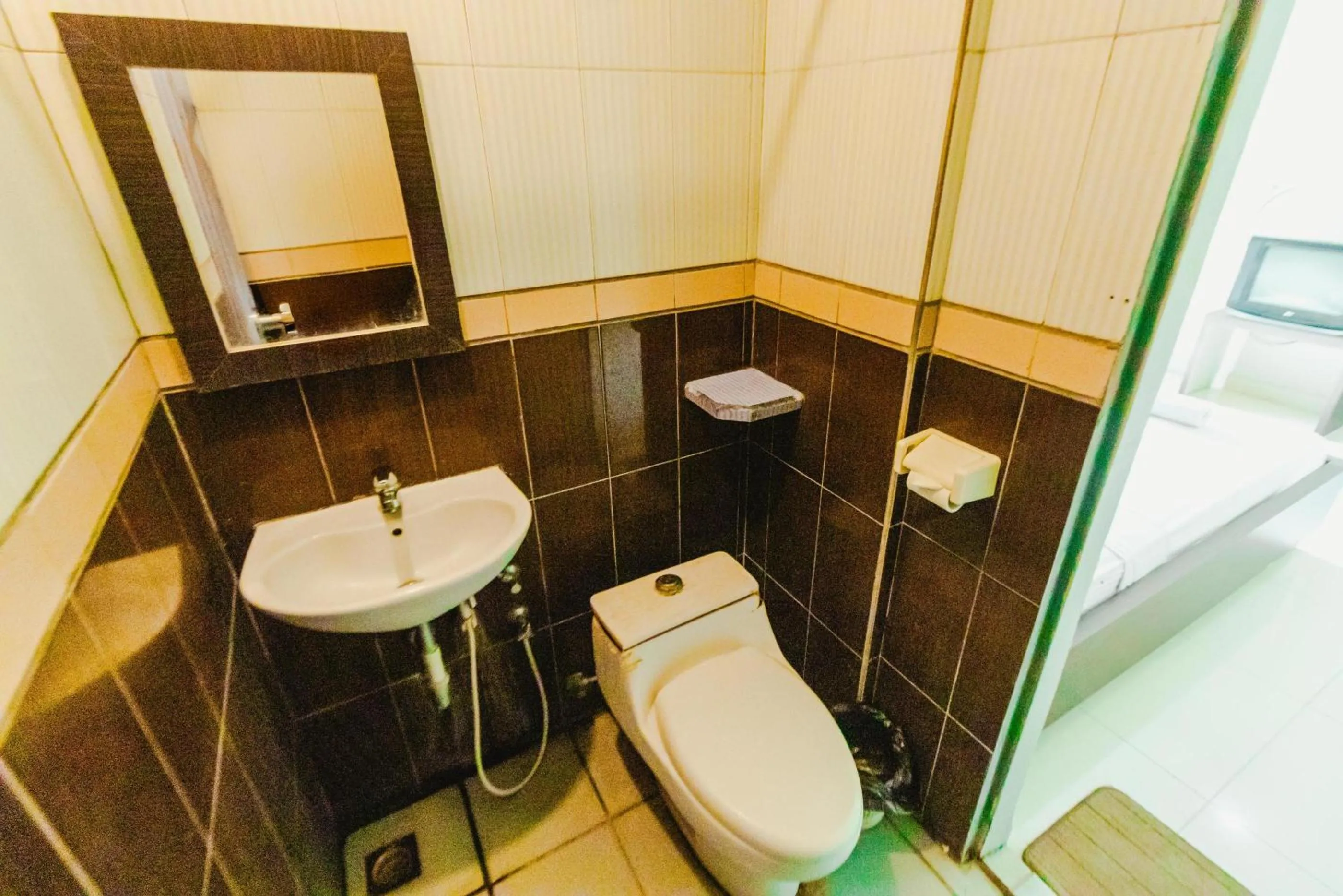 Shower in Bidari Hotel Lombok