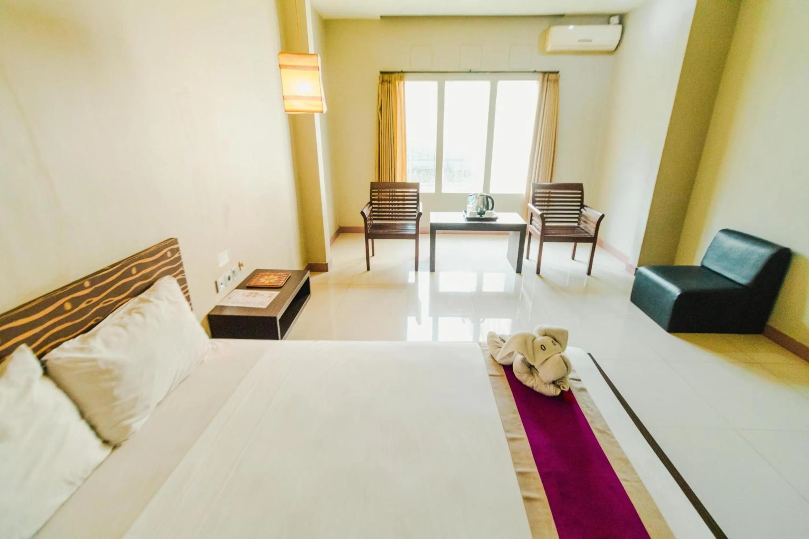 Bed in Bidari Hotel Lombok