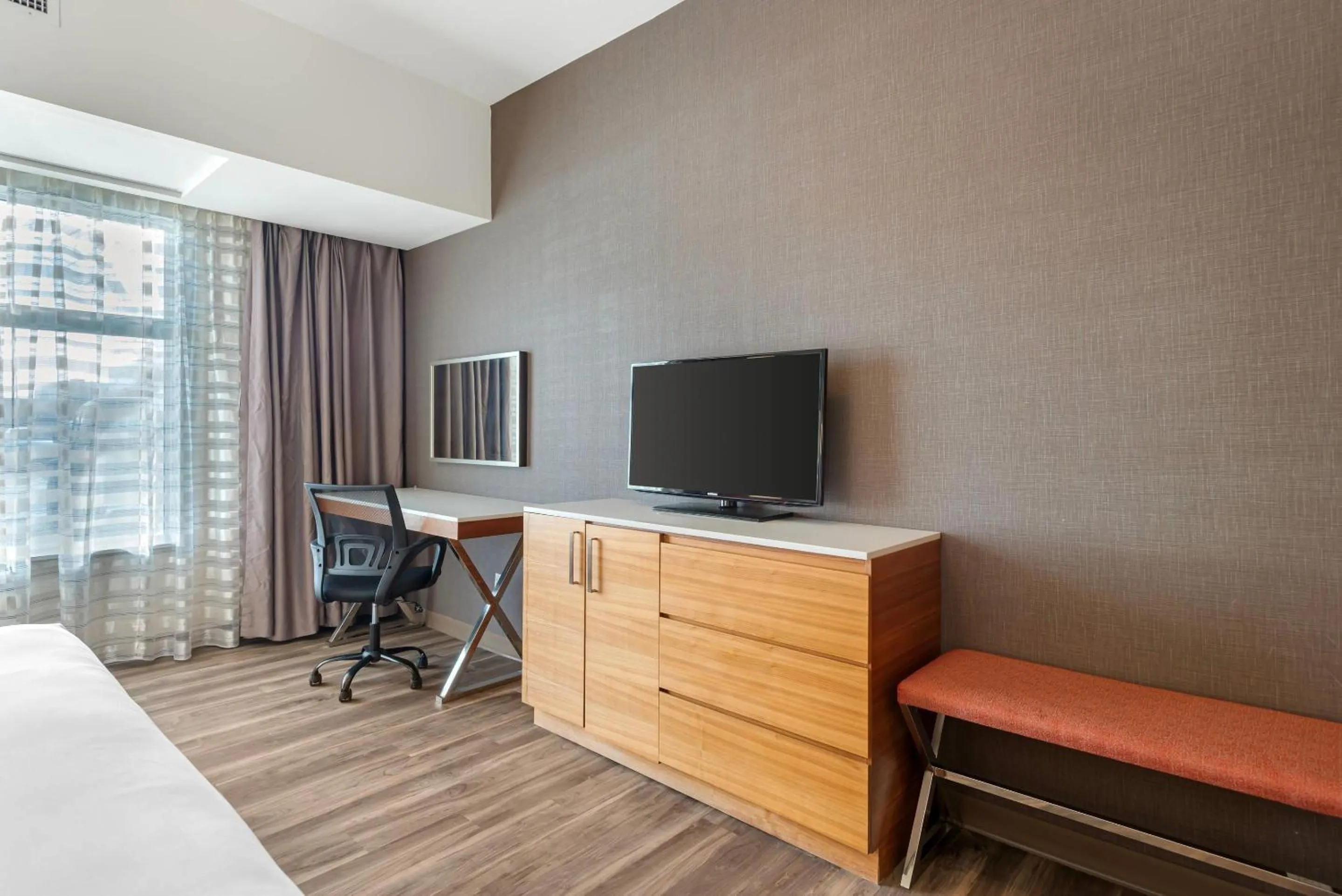 Bedroom in Radisson Hotel & Conference Centre Calgary Airport