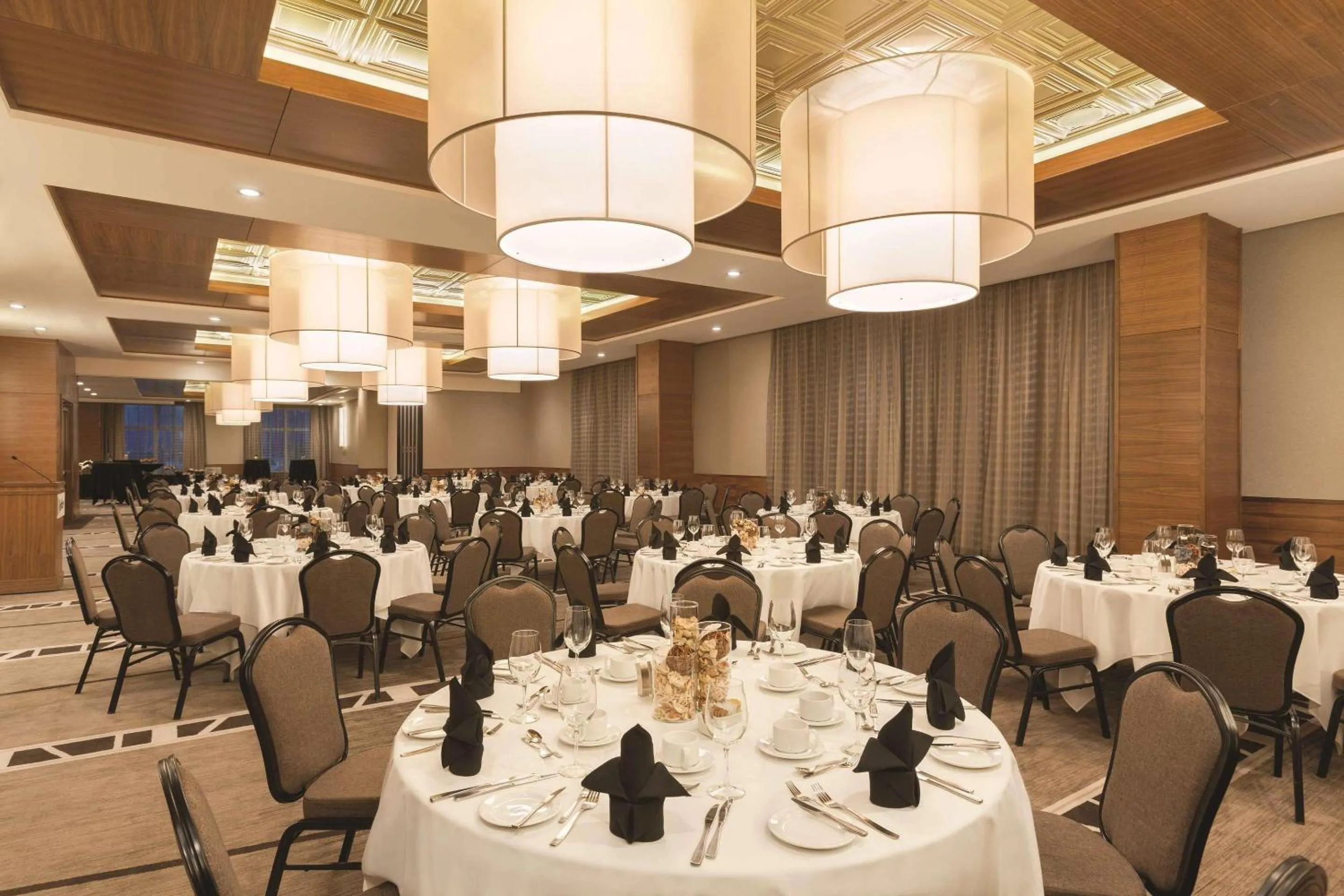 Meeting/conference room in Radisson Hotel & Conference Centre Calgary Airport