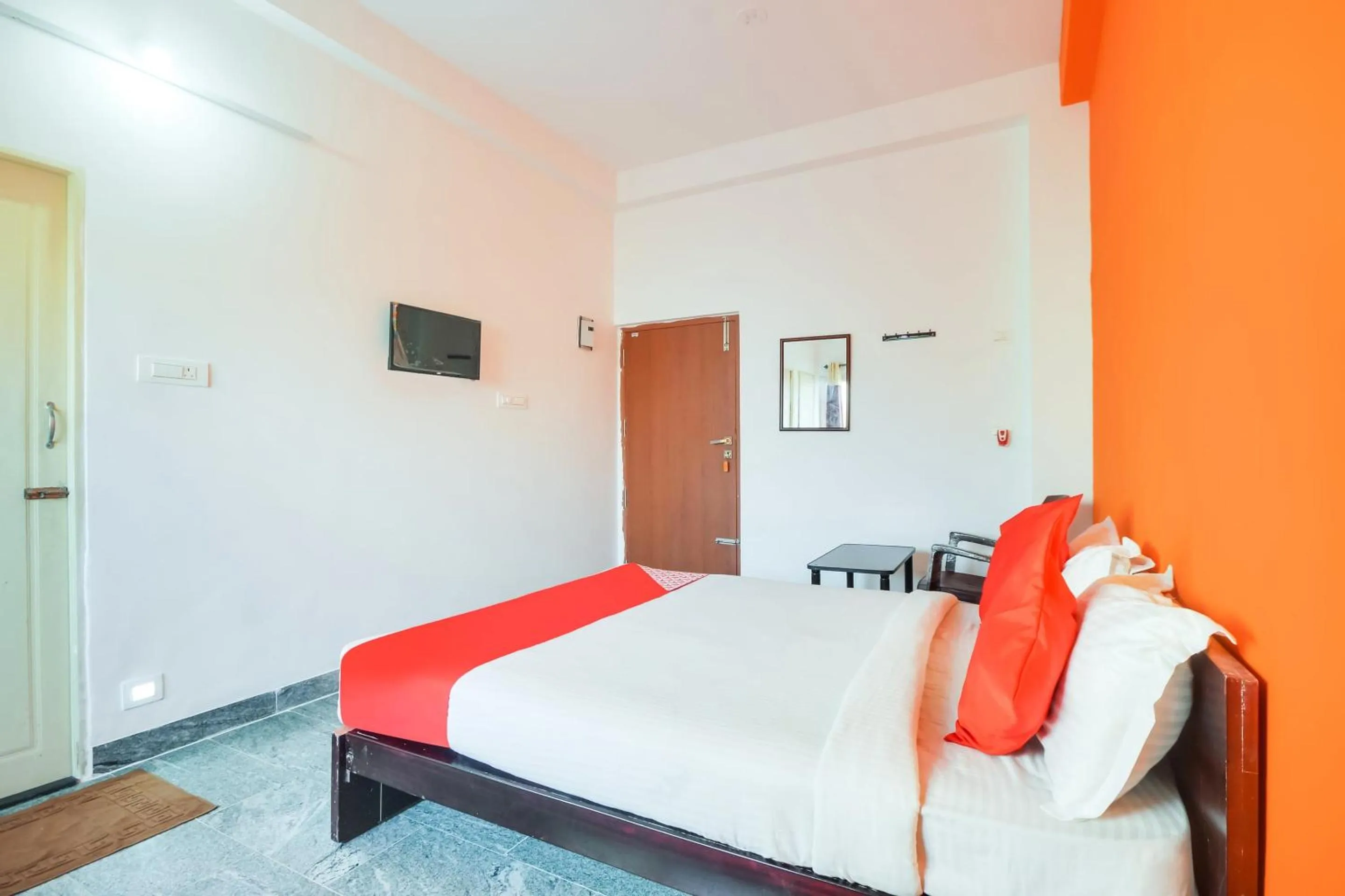 Bedroom in Super OYO Flagship New Cresent Park