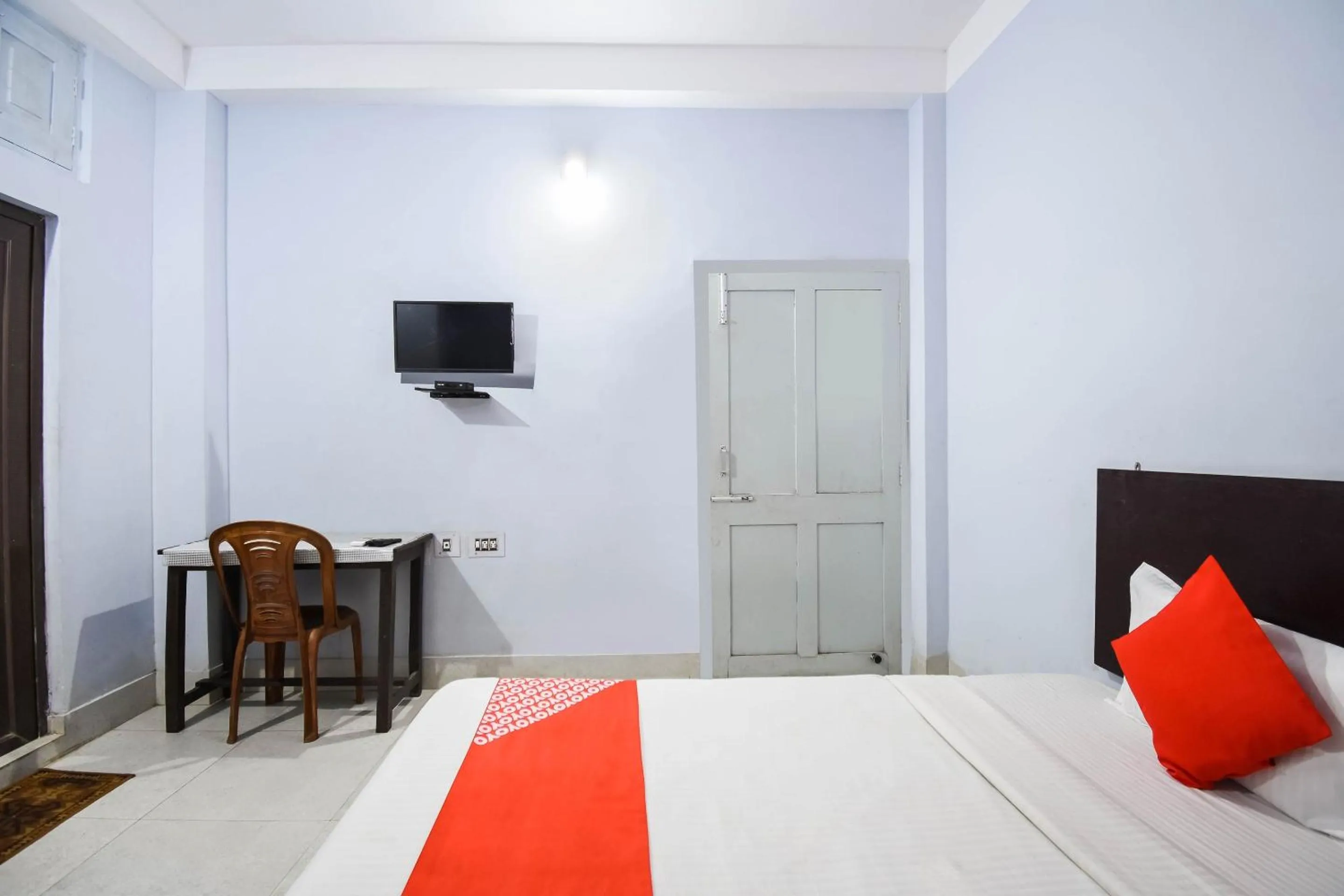 Bedroom, Bed in Hotel O Pradhan Palace