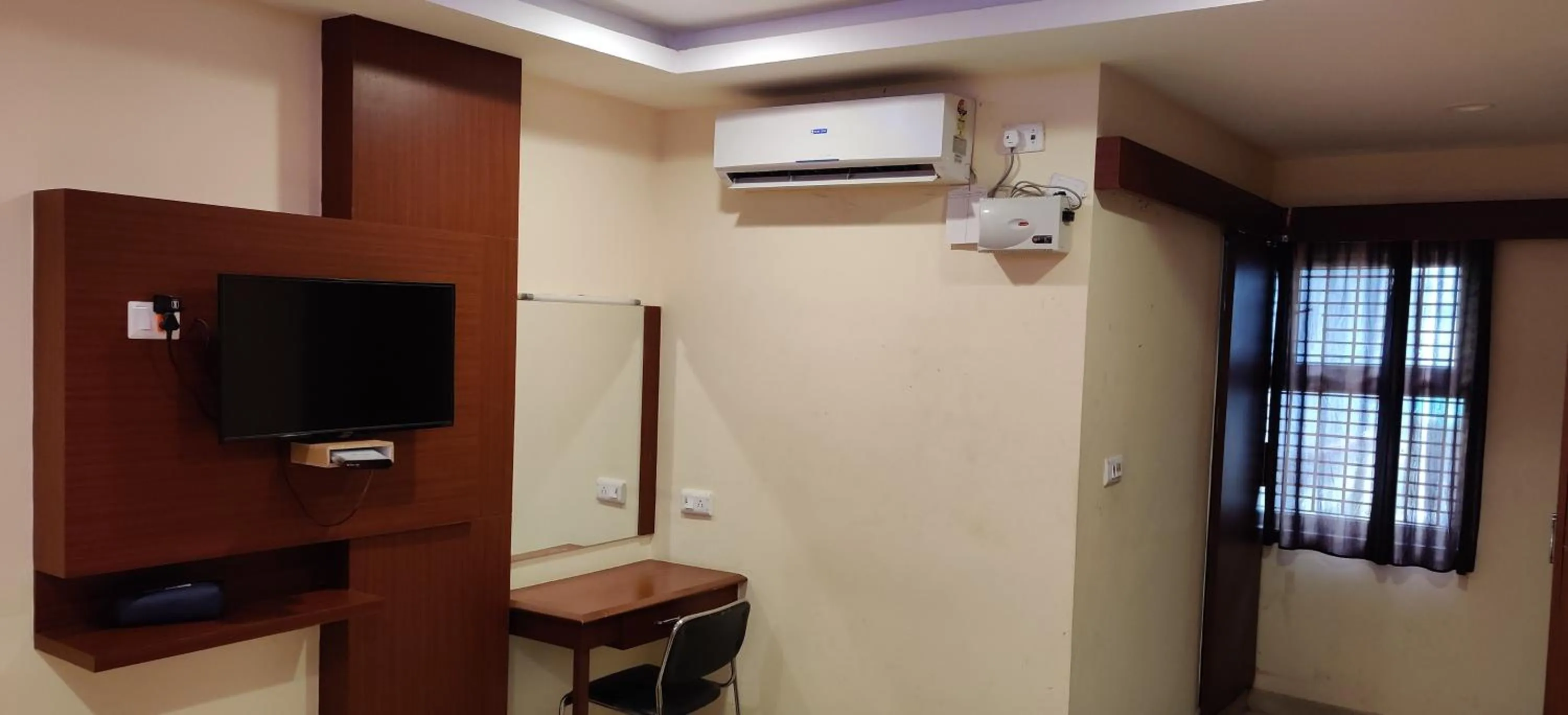 Living room in Kumaran Millenium Residency