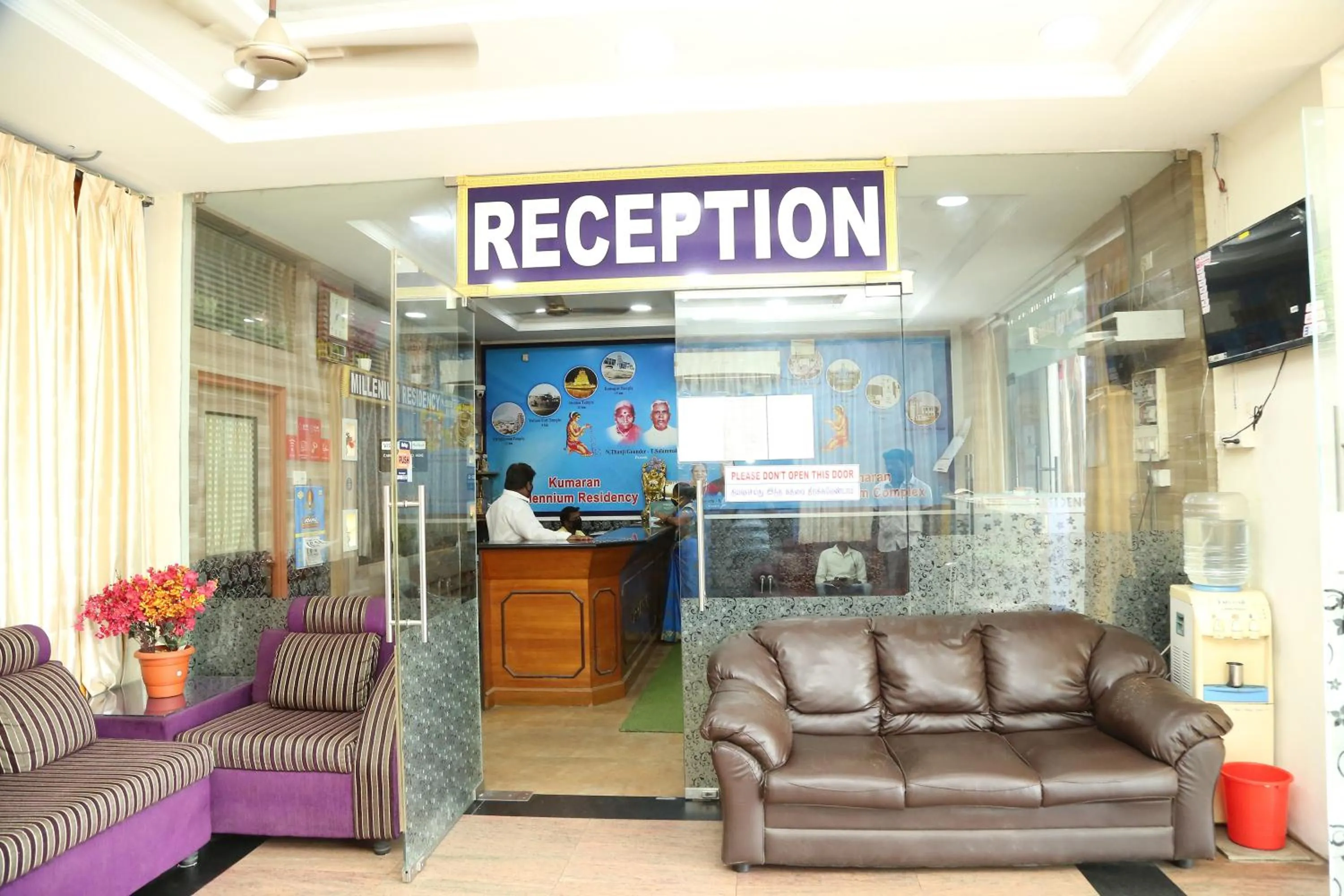 Living room in Kumaran Millenium Residency