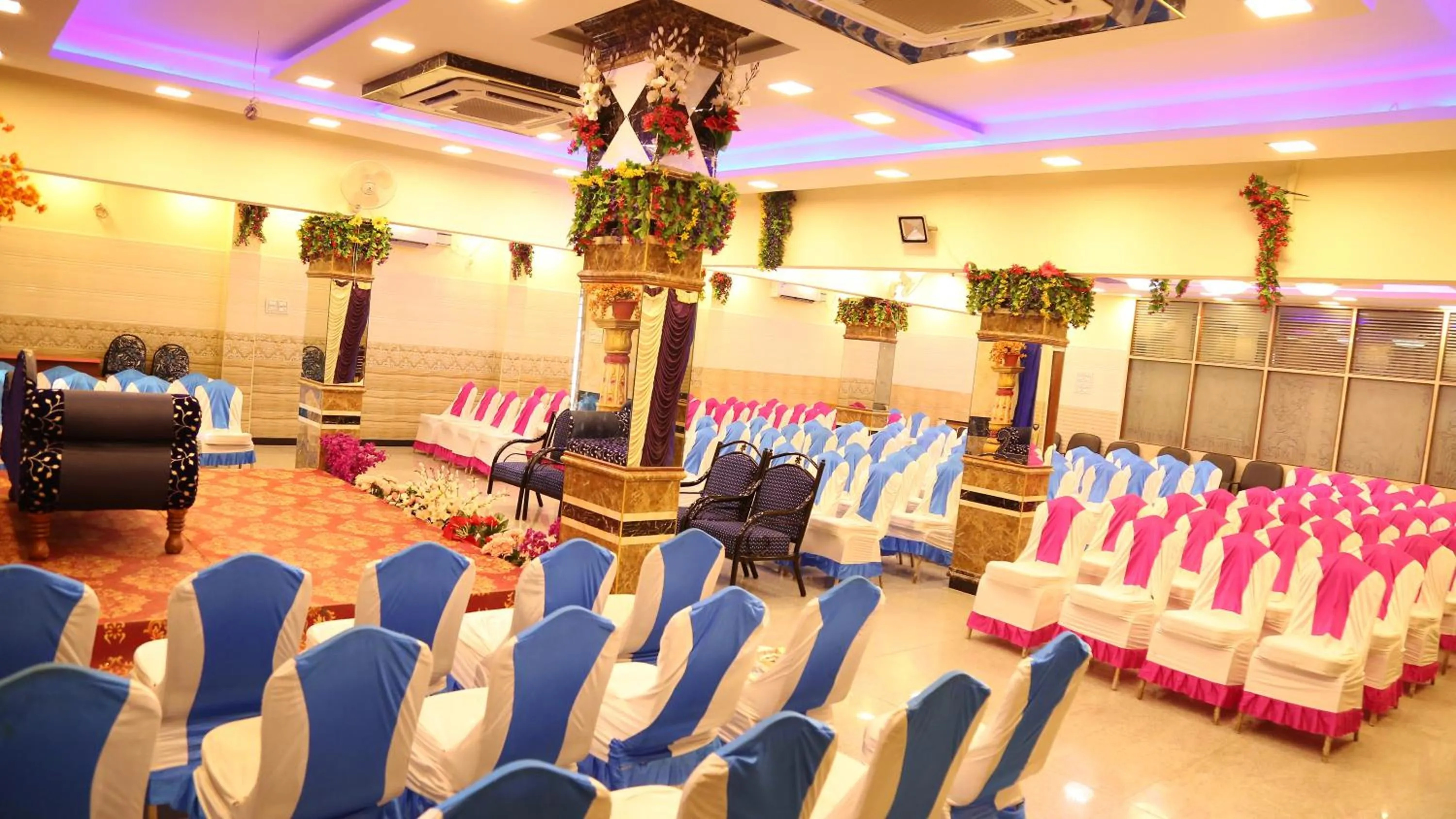 Banquet/Function facilities in Kumaran Millenium Residency