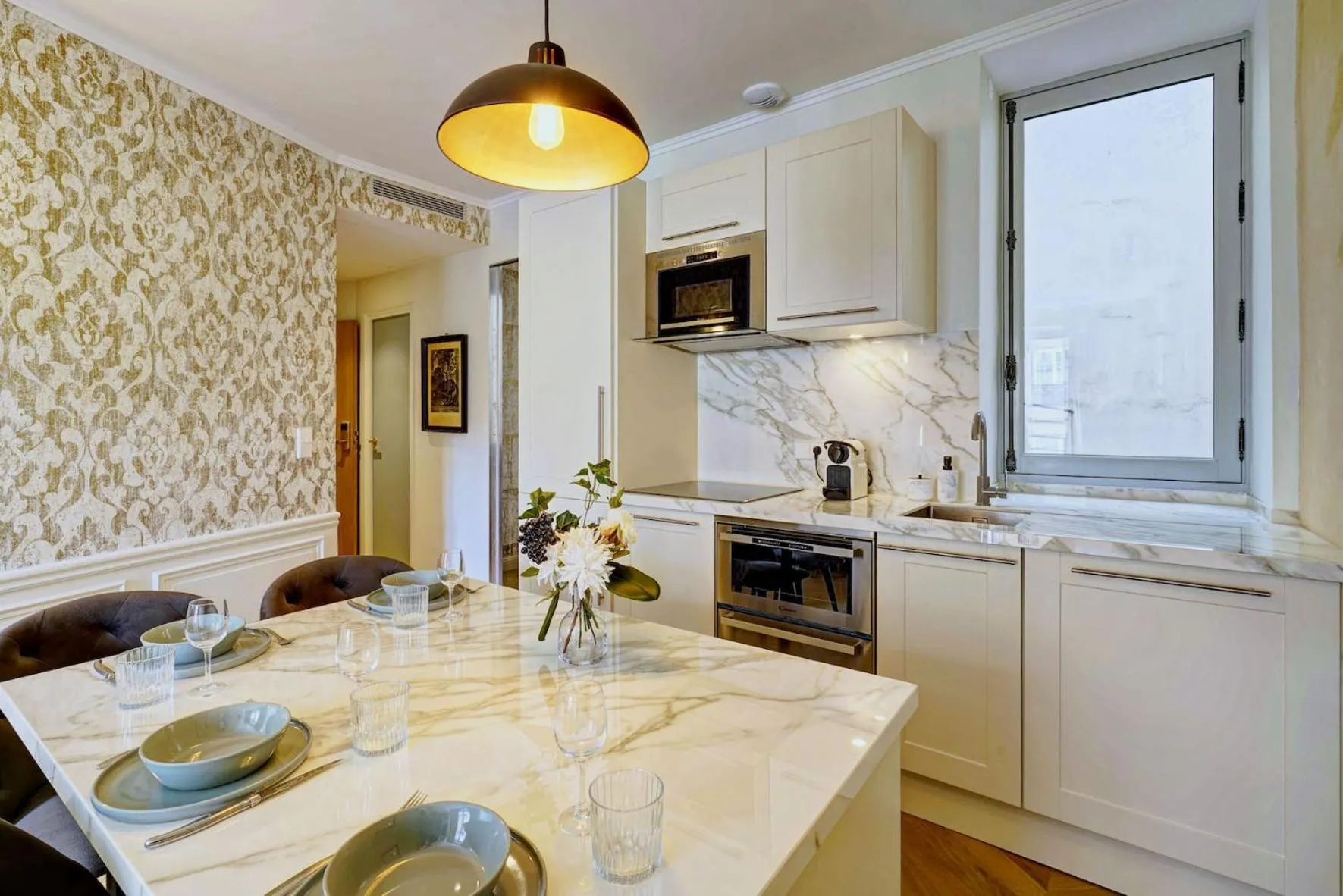 Kitchen or kitchenette in Apartments Du Louvre St Honoré