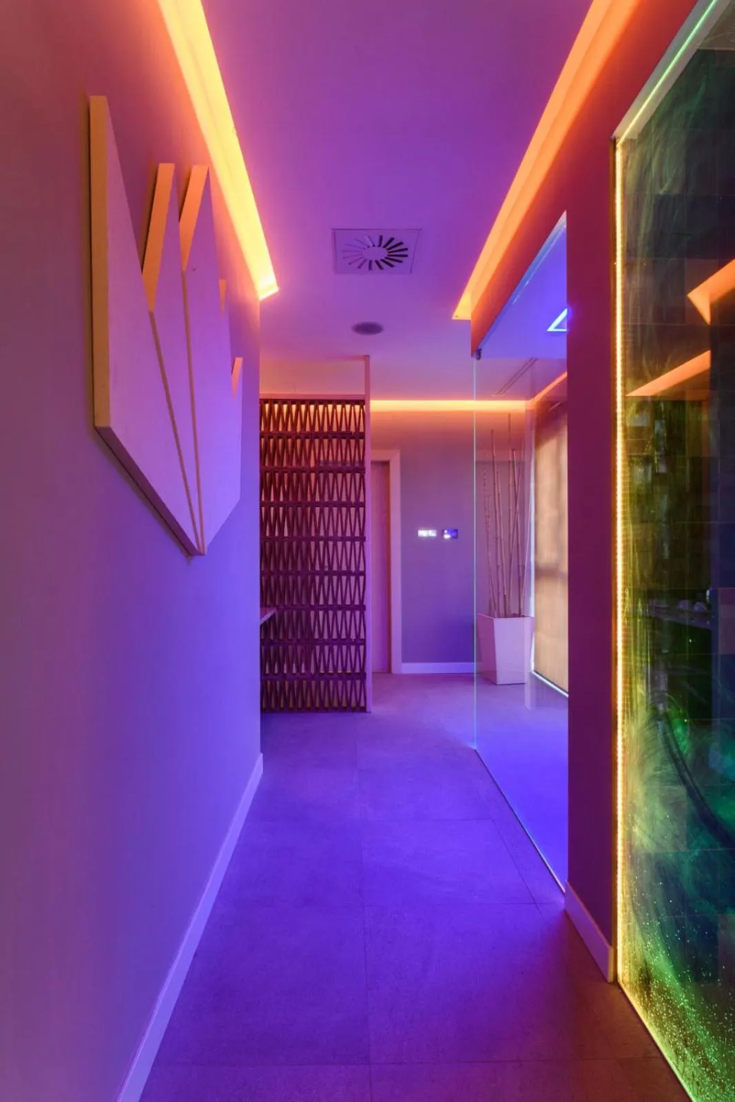 Spa and wellness centre/facilities in Hangar Hotel