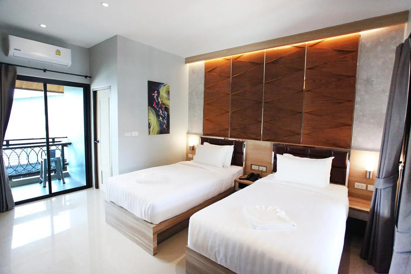 Bed in Avarin Resort