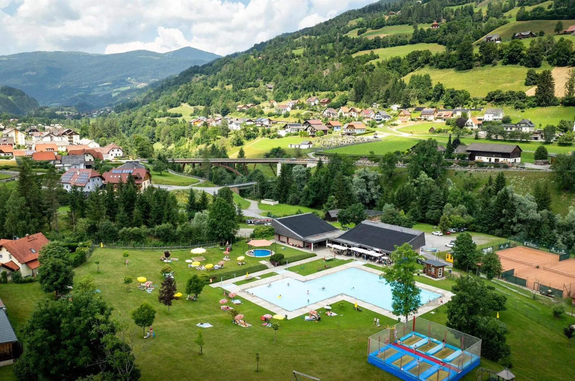 Swimming pool in Kreischberg Suites by ALPS RESORTS