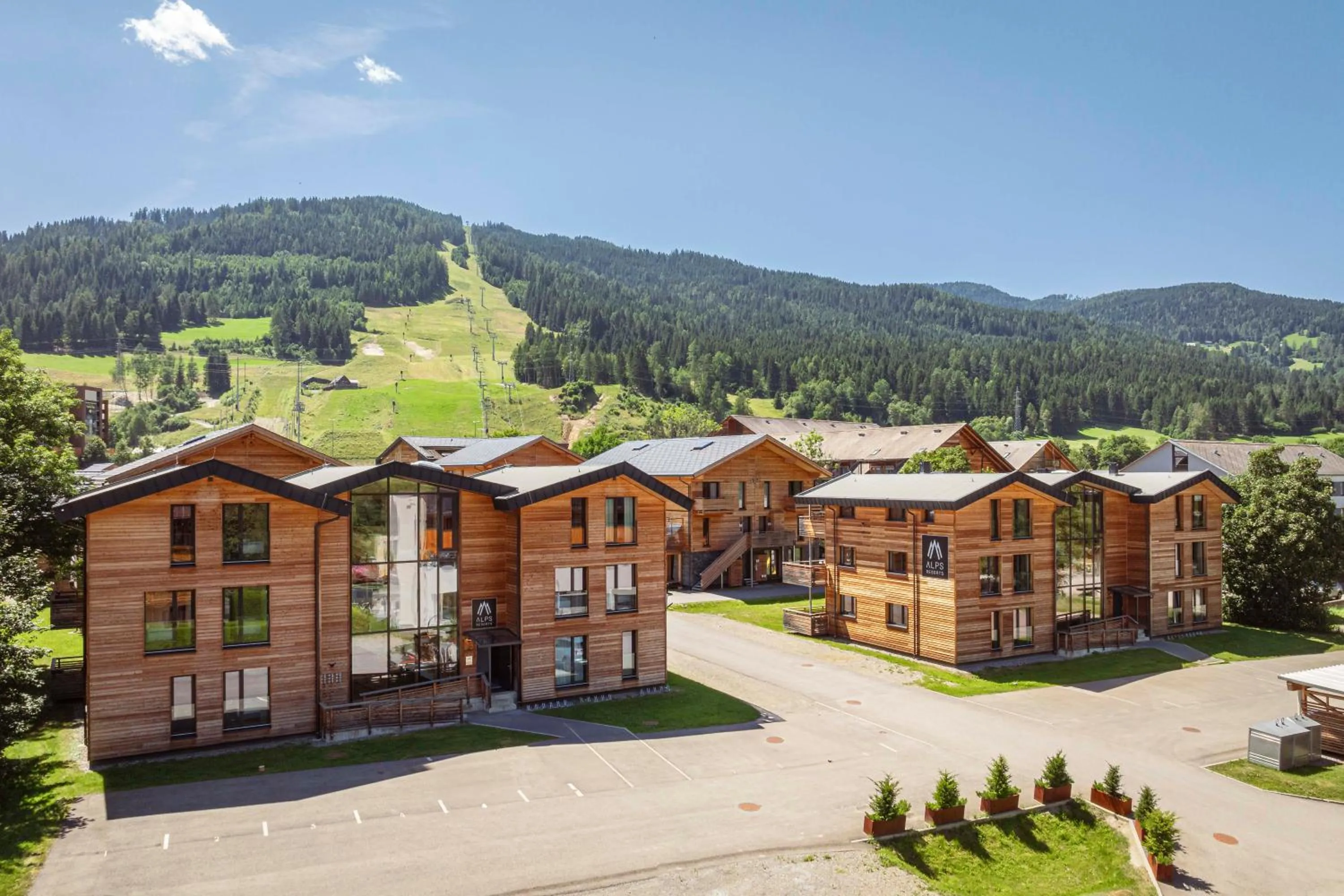 Property building in Kreischberg Suites by ALPS RESORTS