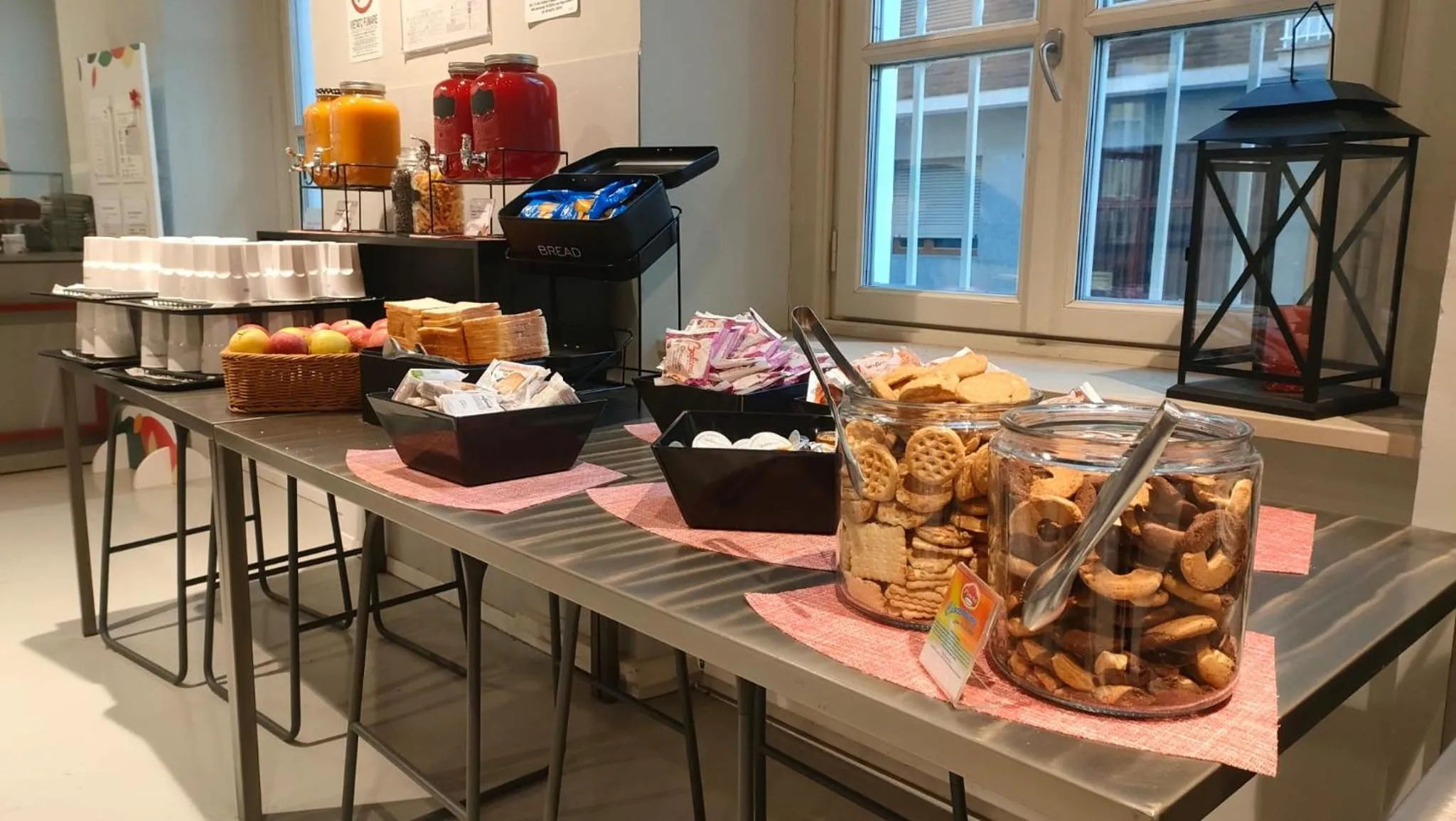 Continental breakfast in Camplus Bernini Casa per Ferie