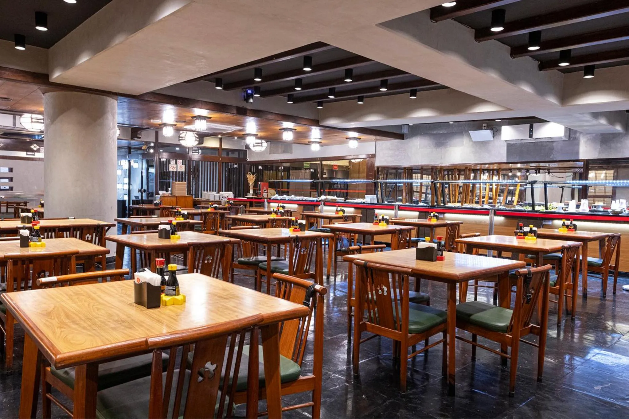 Restaurant/places to eat in Nikkey Palace Hotel