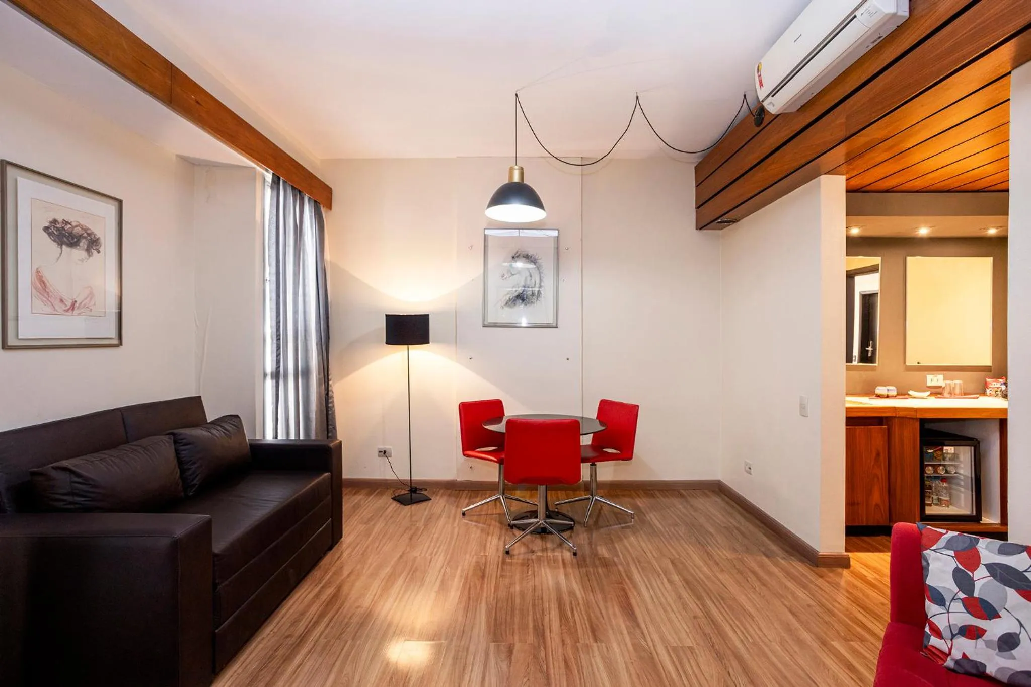 Living room in Nikkey Palace Hotel