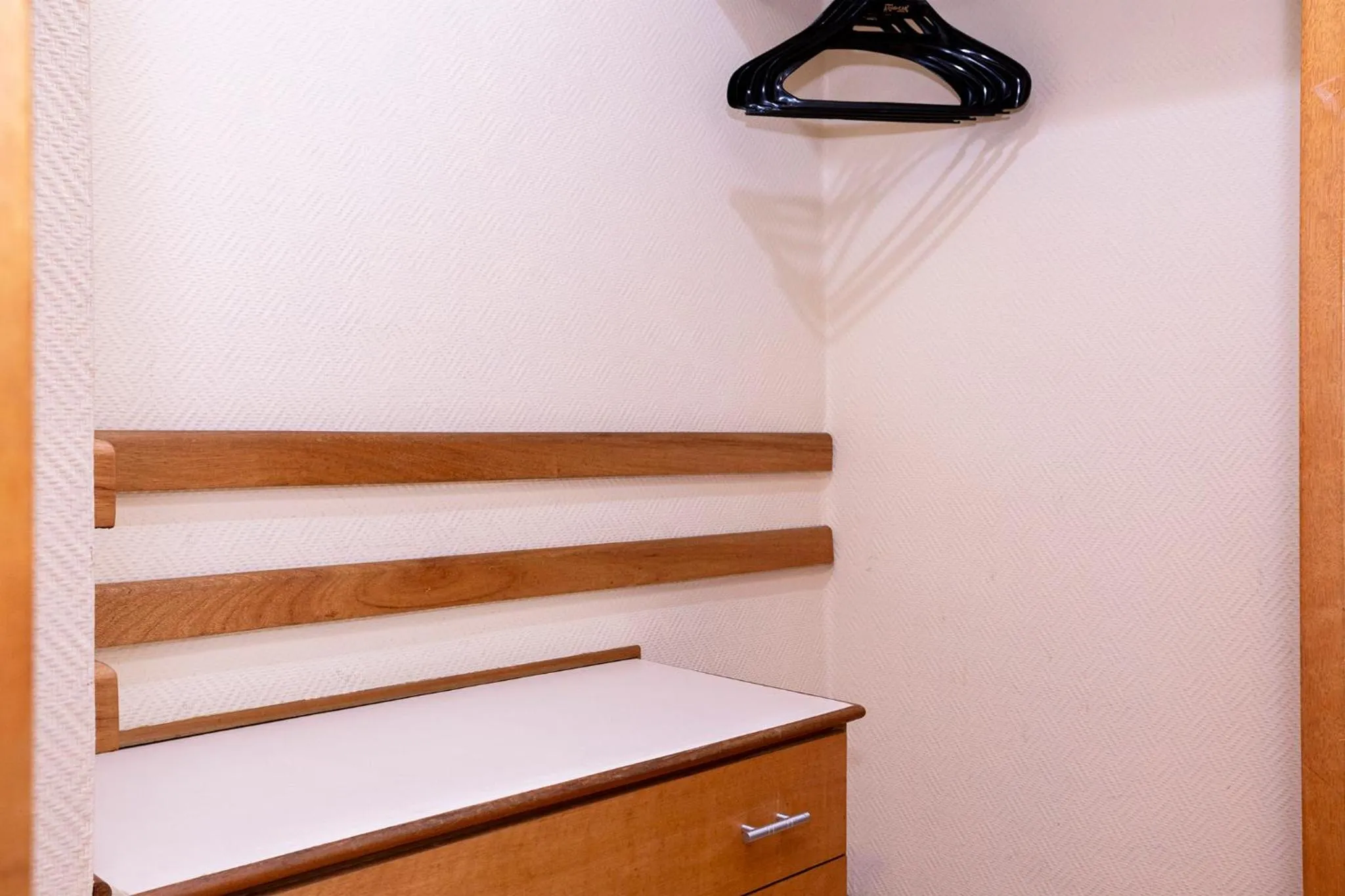 wardrobe in Nikkey Palace Hotel