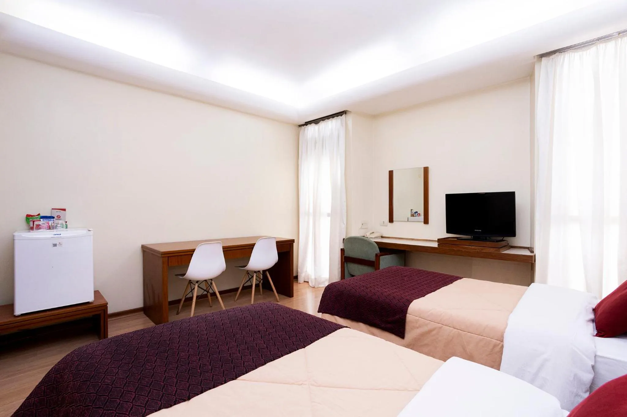 Photo of the whole room, Bed in Nikkey Palace Hotel