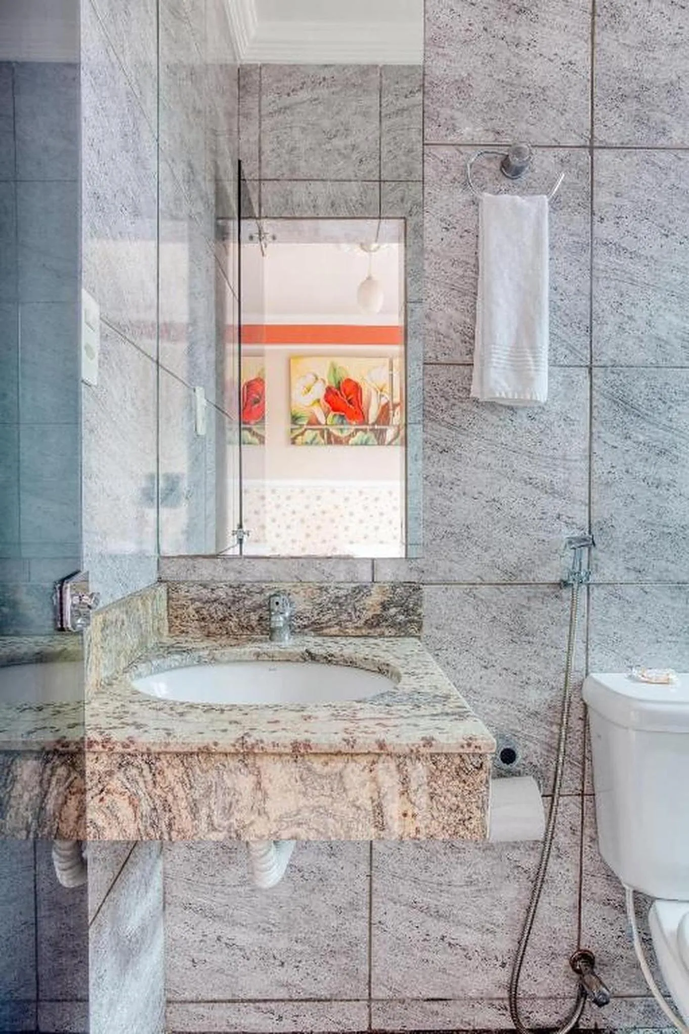 Bathroom in Ouro Hotel