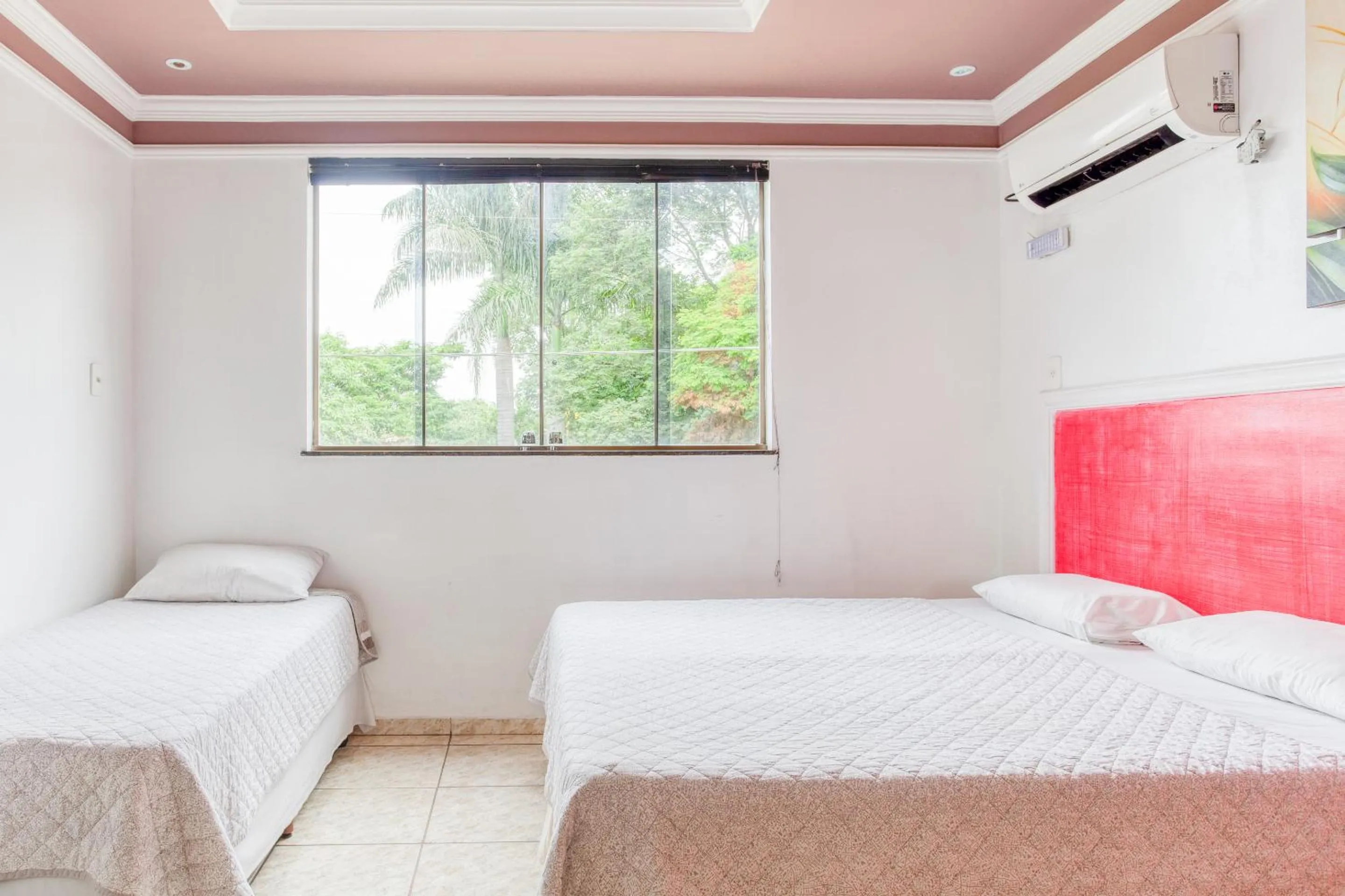 Bedroom, Bed in Ouro Hotel