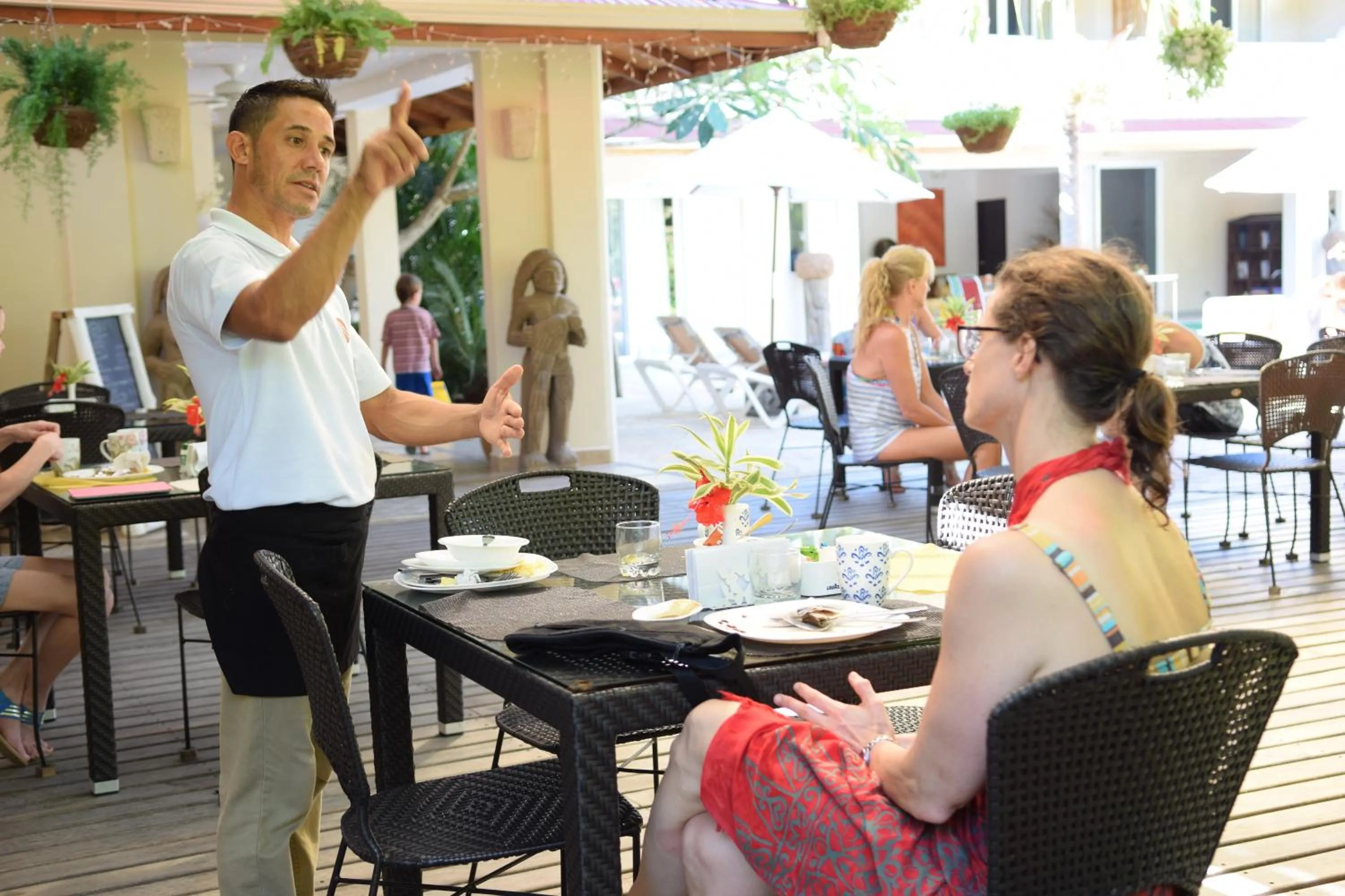 Restaurant/places to eat in Montelaguna Boutique Hotel