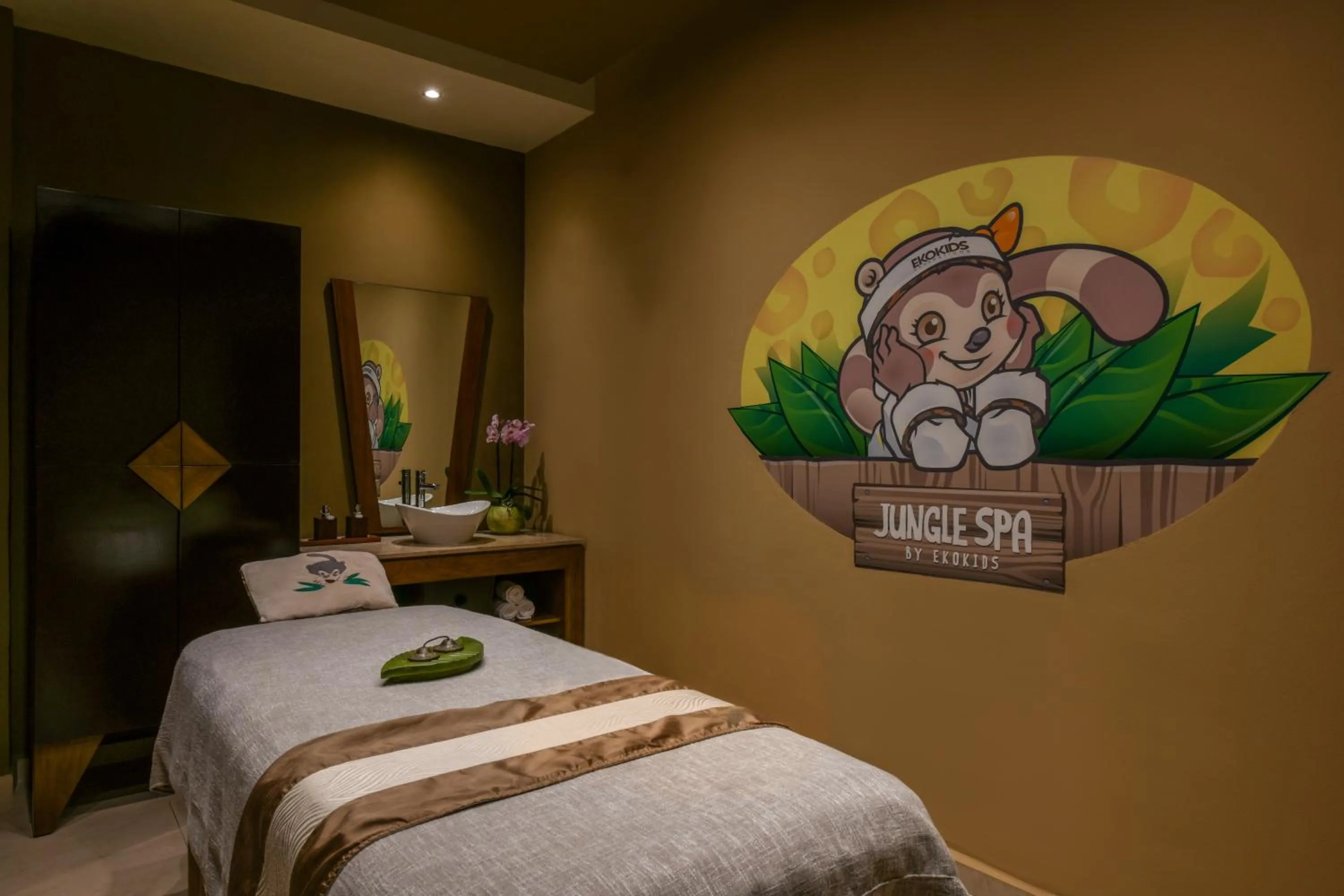 Spa and wellness centre/facilities, Bed in Generations Riviera Maya Oceanfront Family Resort Catamaran, Water Park, All & More Inclusive