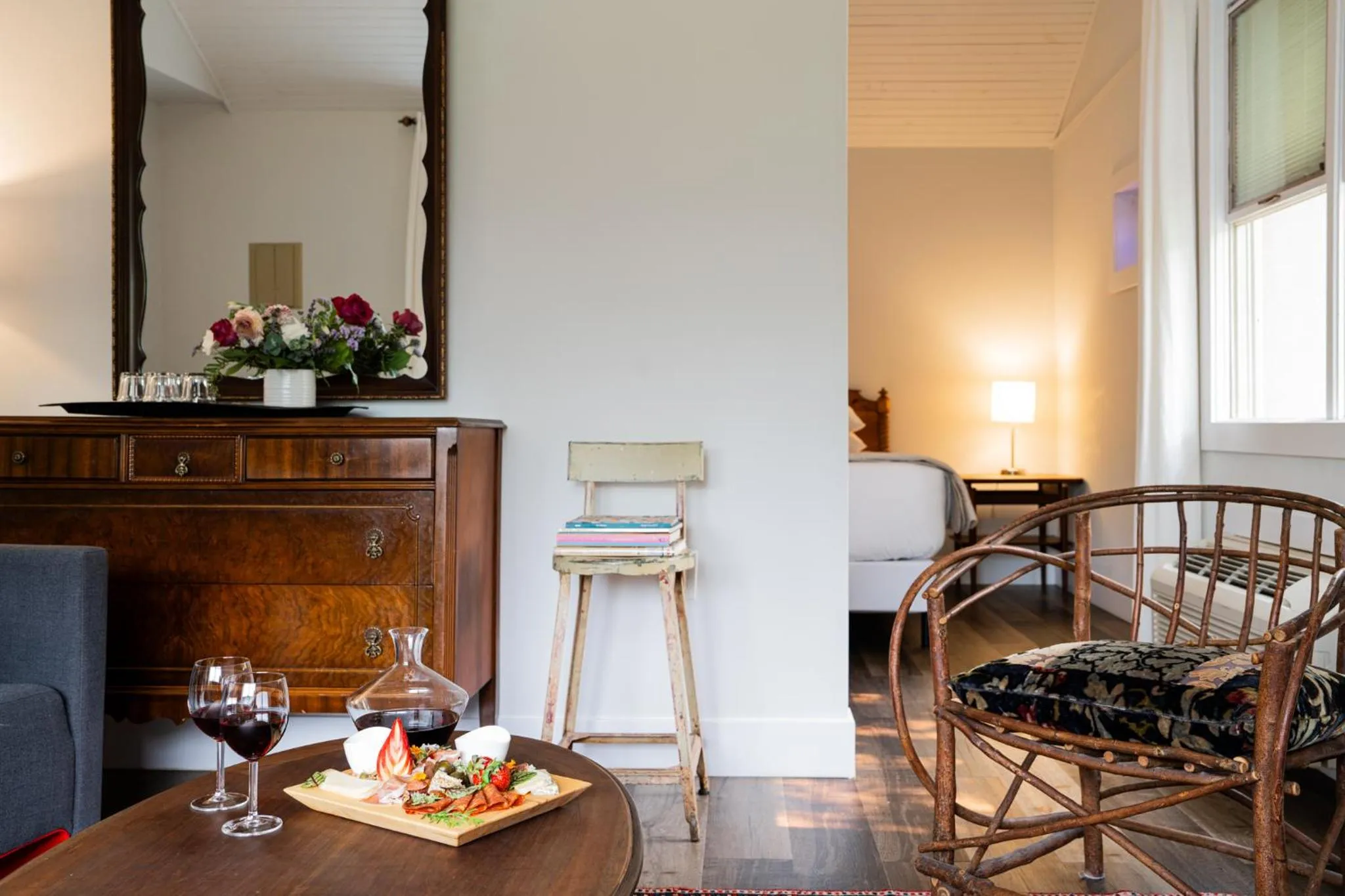 Seating area in The Kent Motel