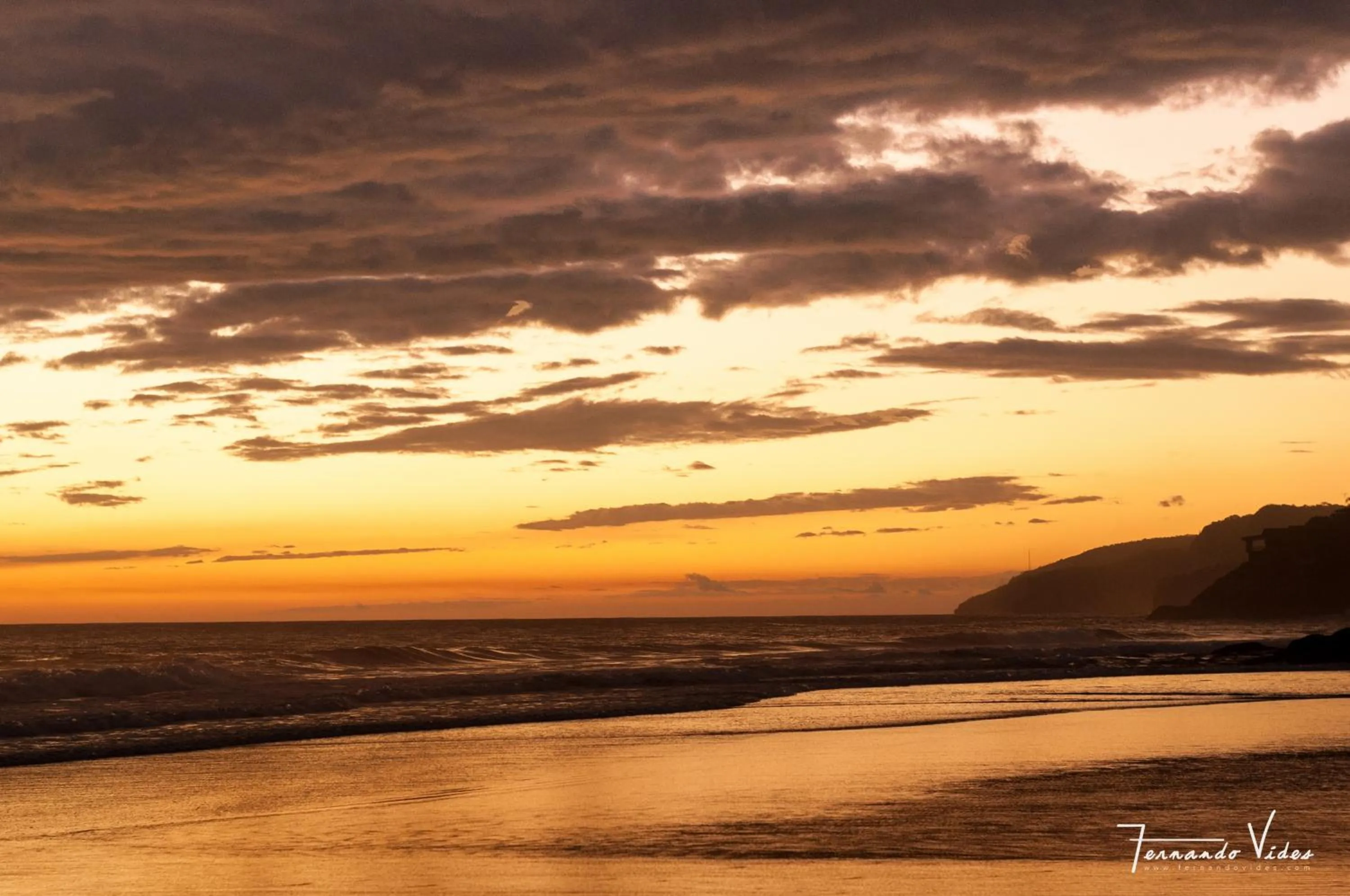 Beach in Olas Permanentes El Zonte