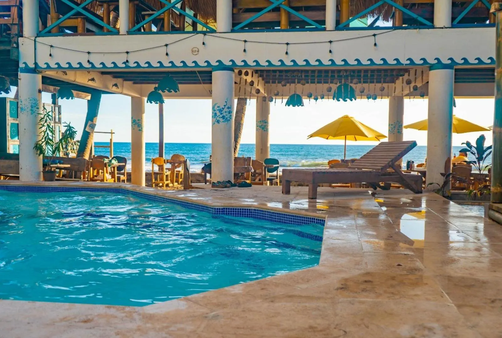 Swimming pool in Olas Permanentes El Zonte