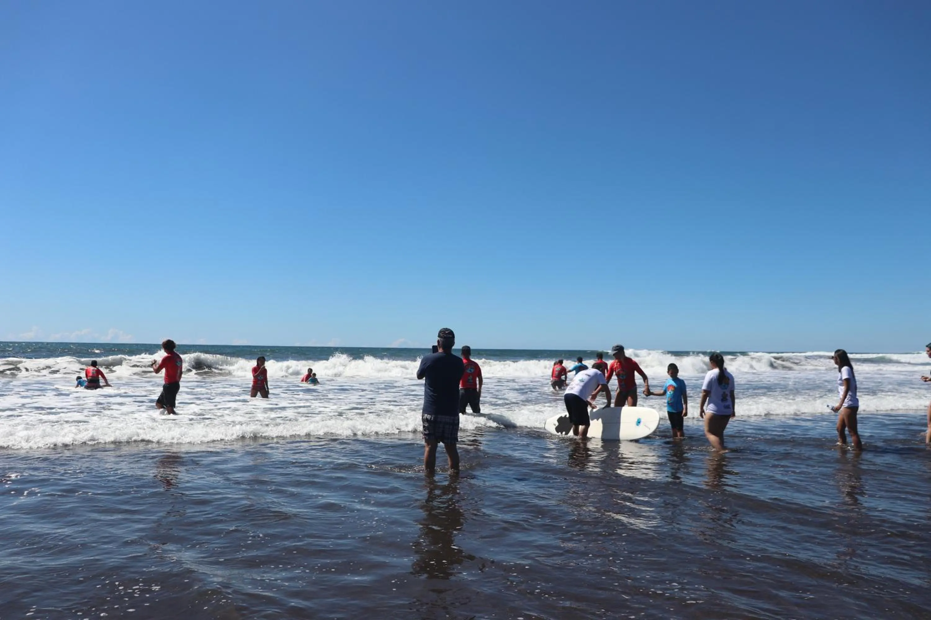 Activities in Olas Permanentes El Zonte