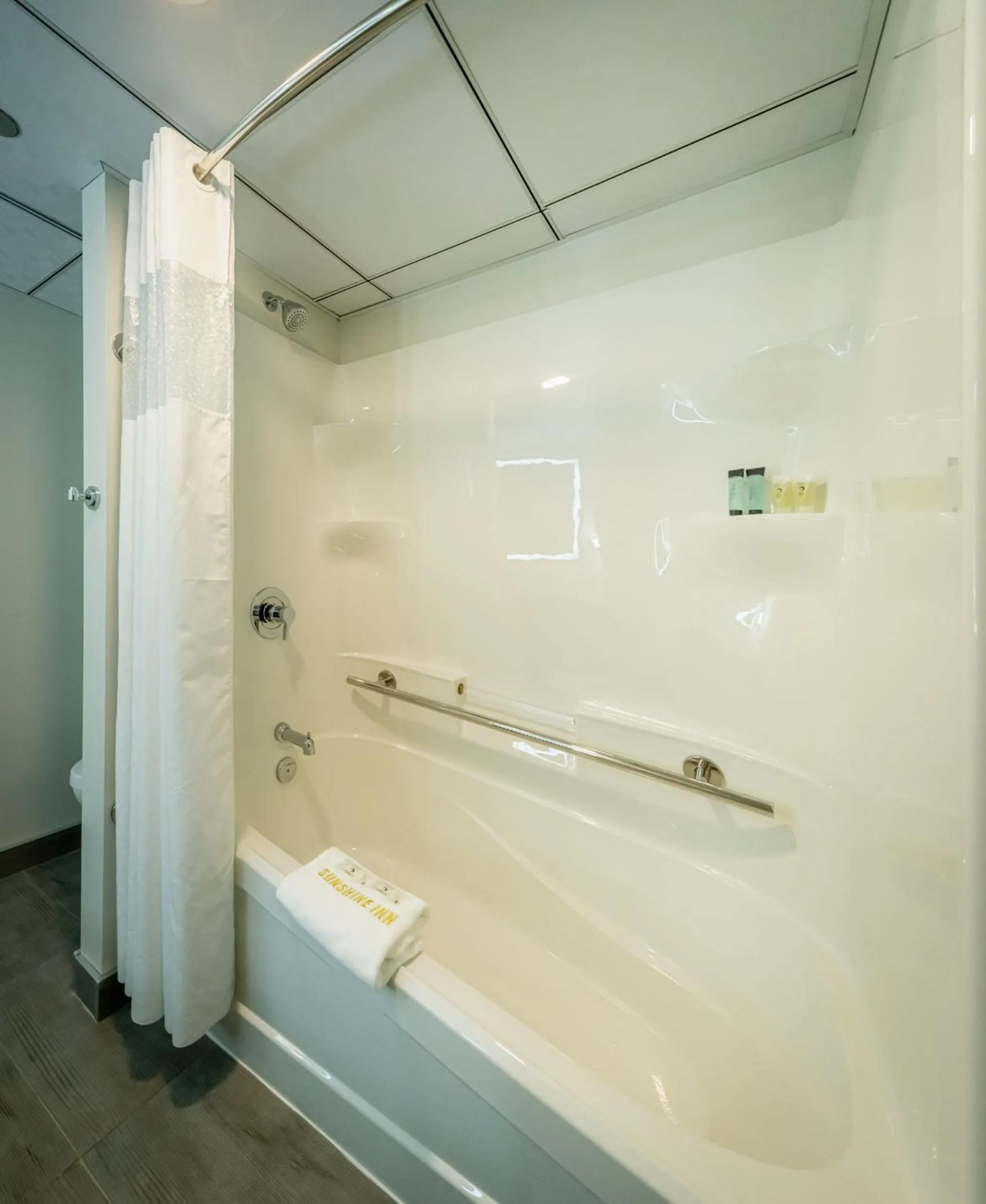 Quality Inn Sunshine Suites