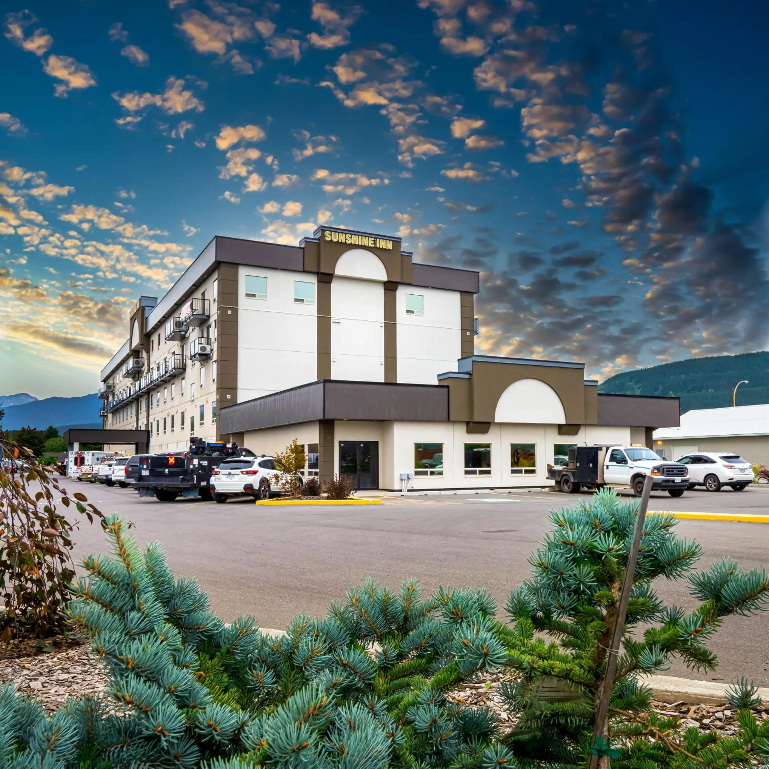 Property building in Quality Inn Sunshine Suites