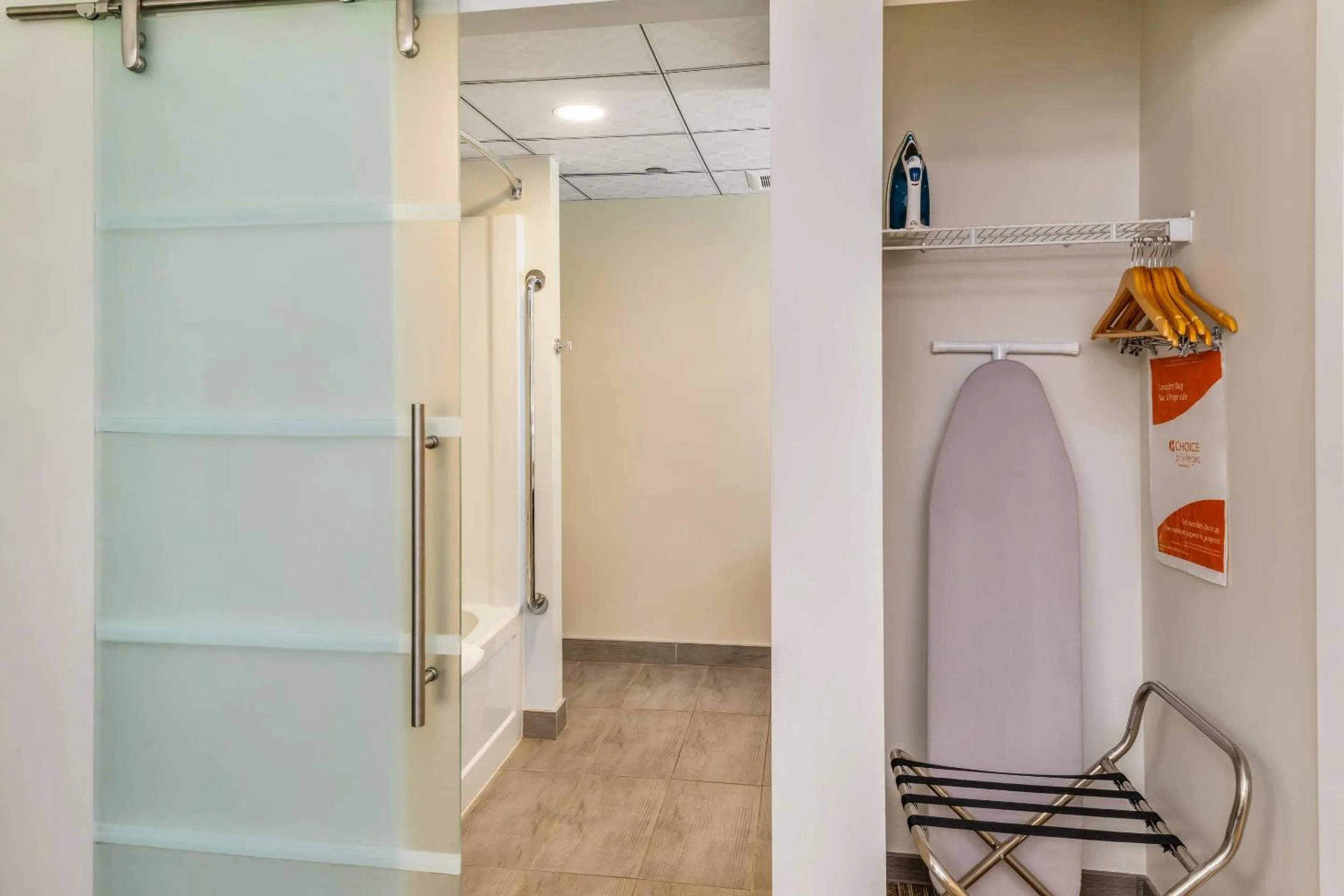 Bedroom in Quality Inn Sunshine Suites