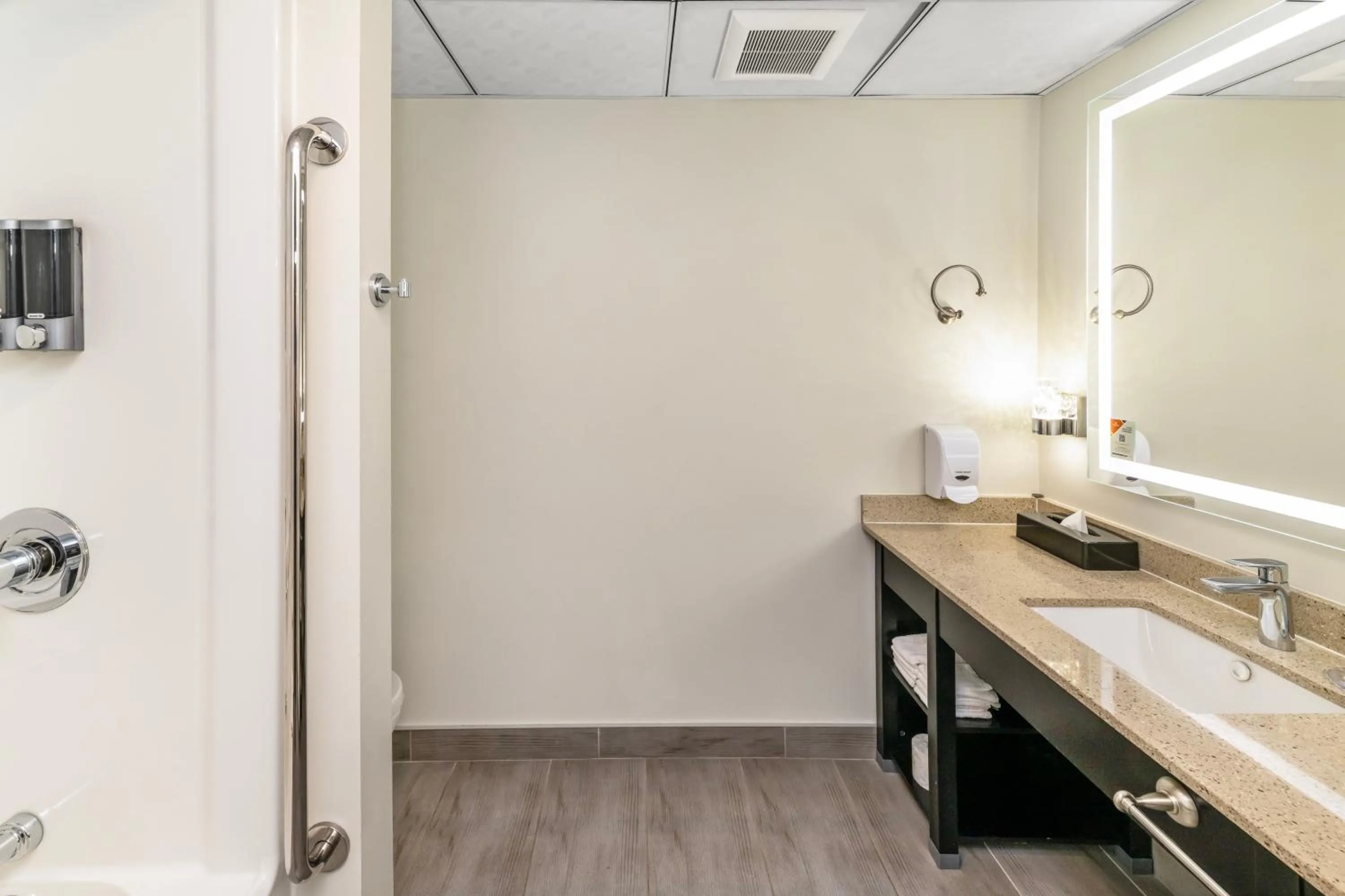 Quality Inn Sunshine Suites