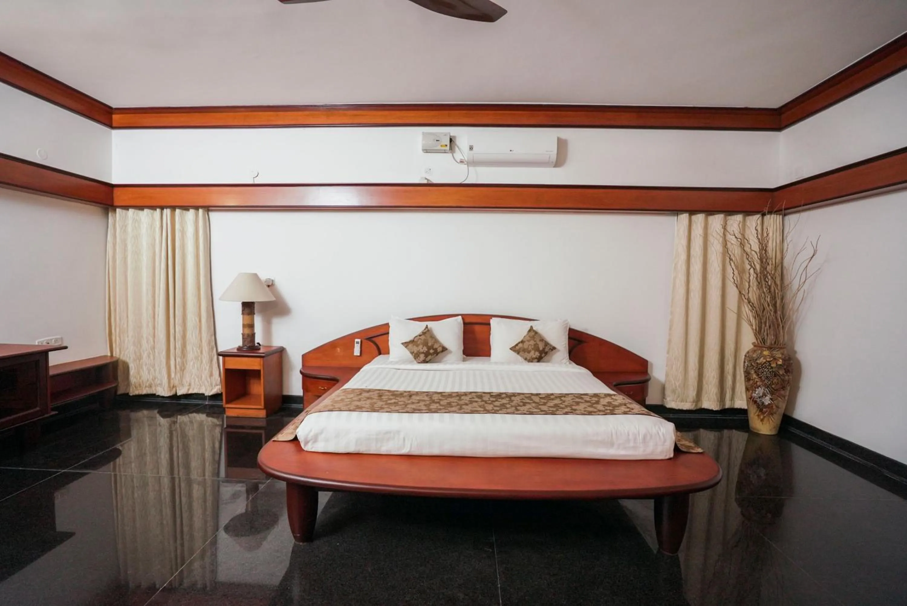 Bedroom, Bed in Unlock By Goldfinch Sakaleshpur