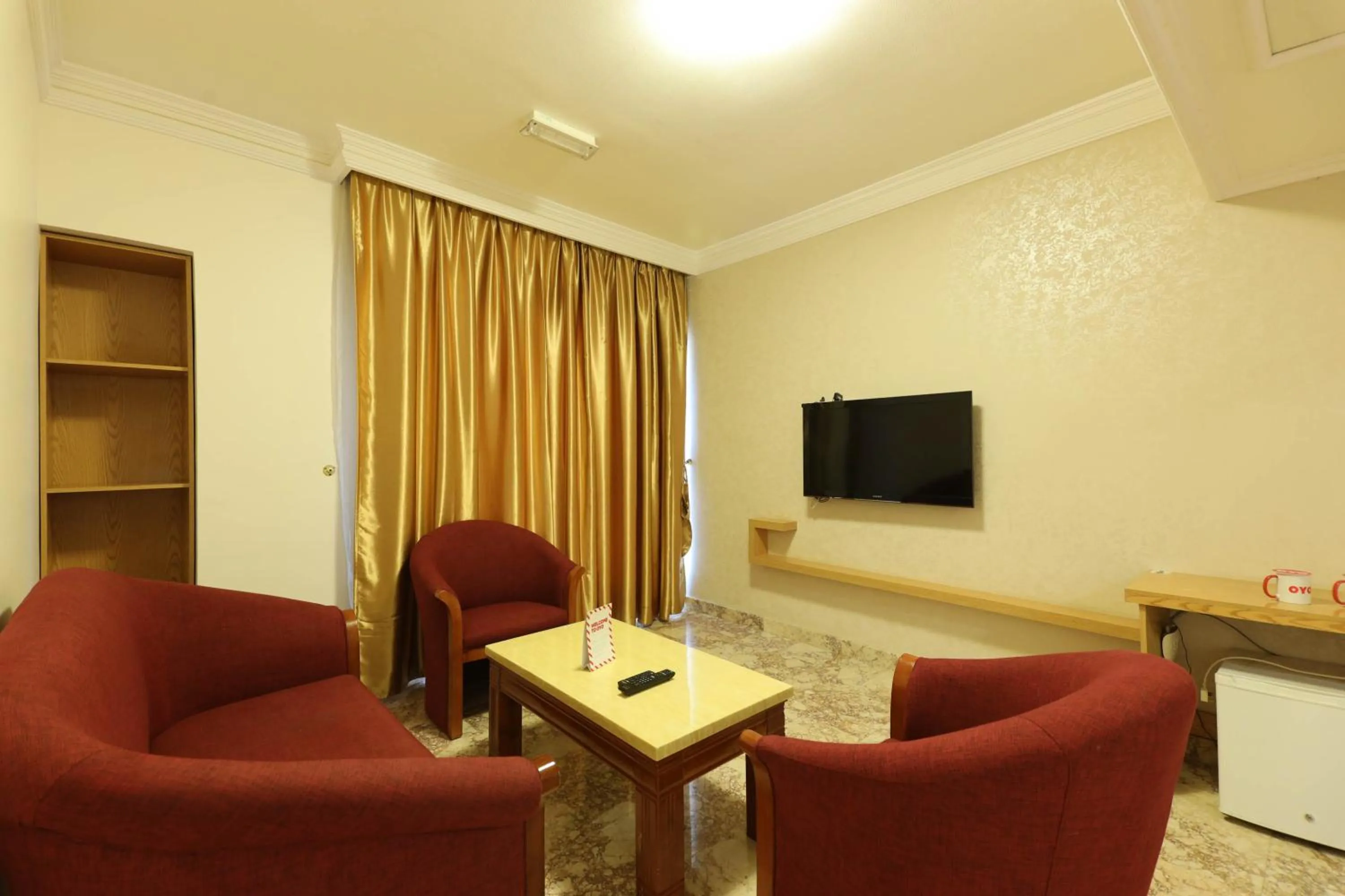 Living room in Al Reef Hotel