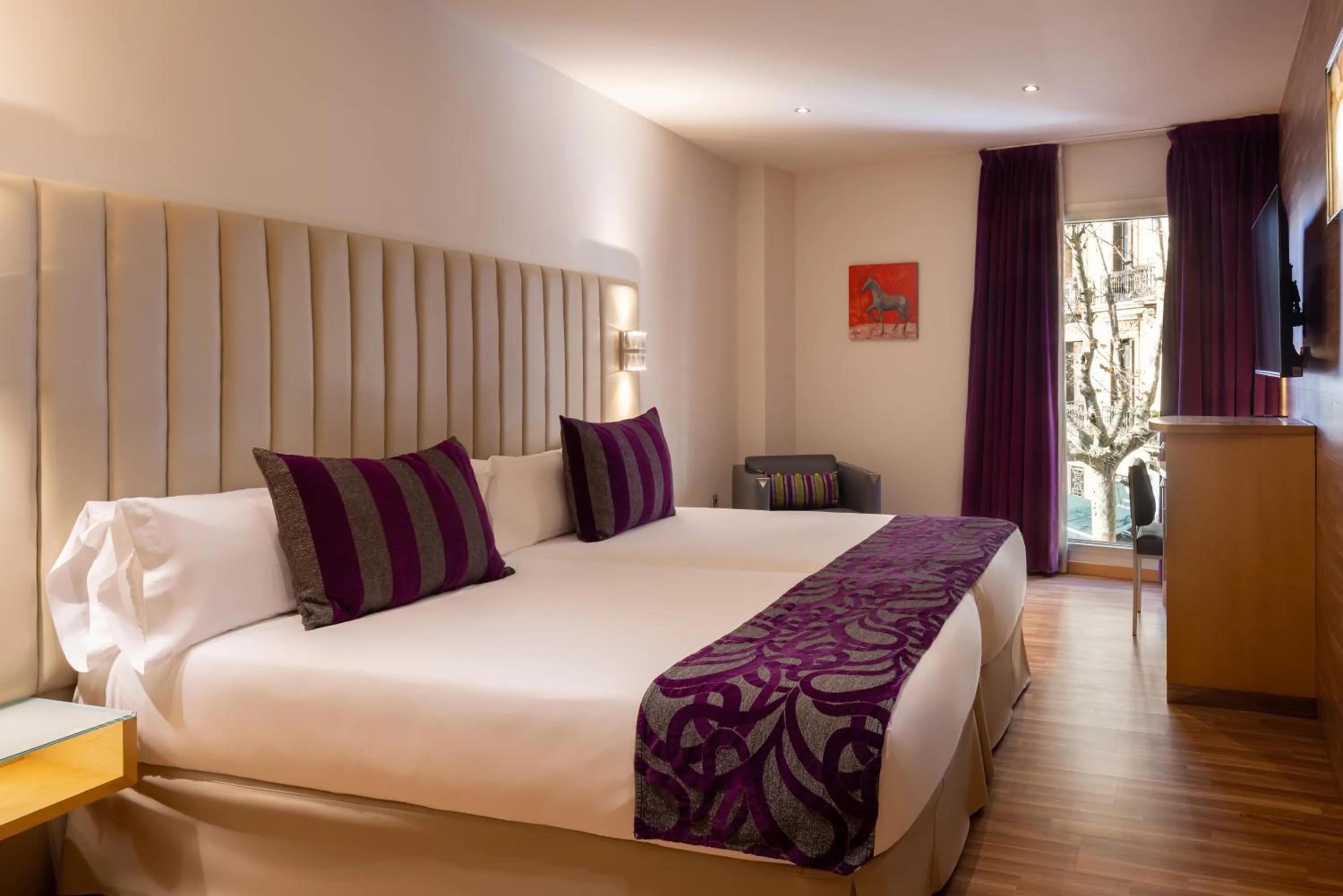 Bed in Hotel Sansi Barcelona