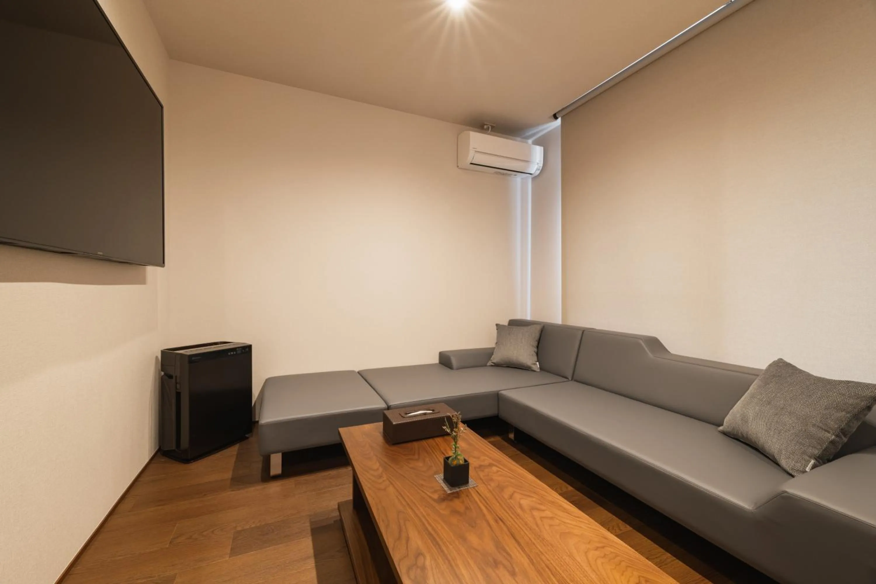 Seating area in GRAND BASE Hakata Gofuku