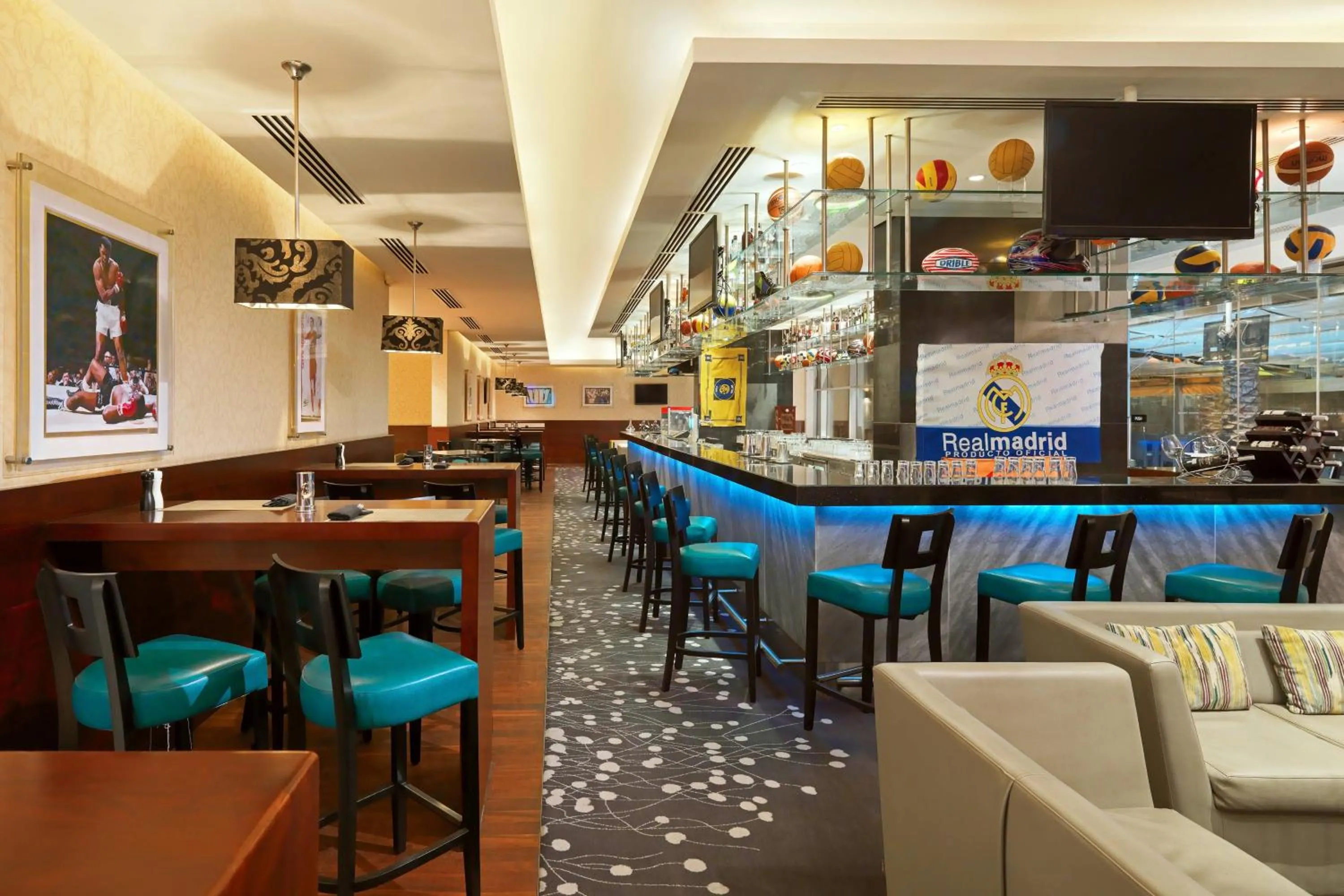 Lounge or bar in Le Meridien Cairo Airport