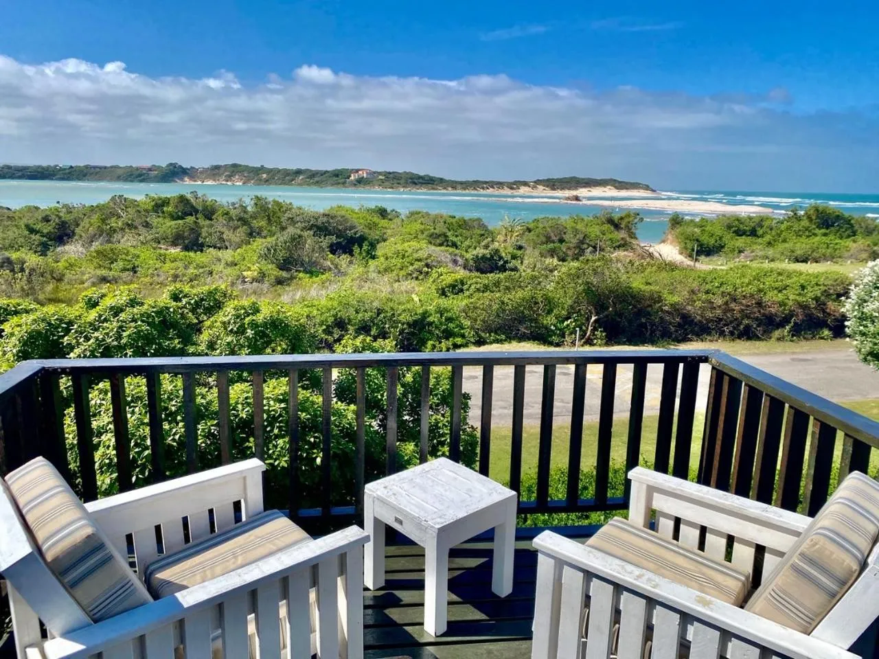 River view in i-LOLLO Bed & Breakfast at the River Mouth