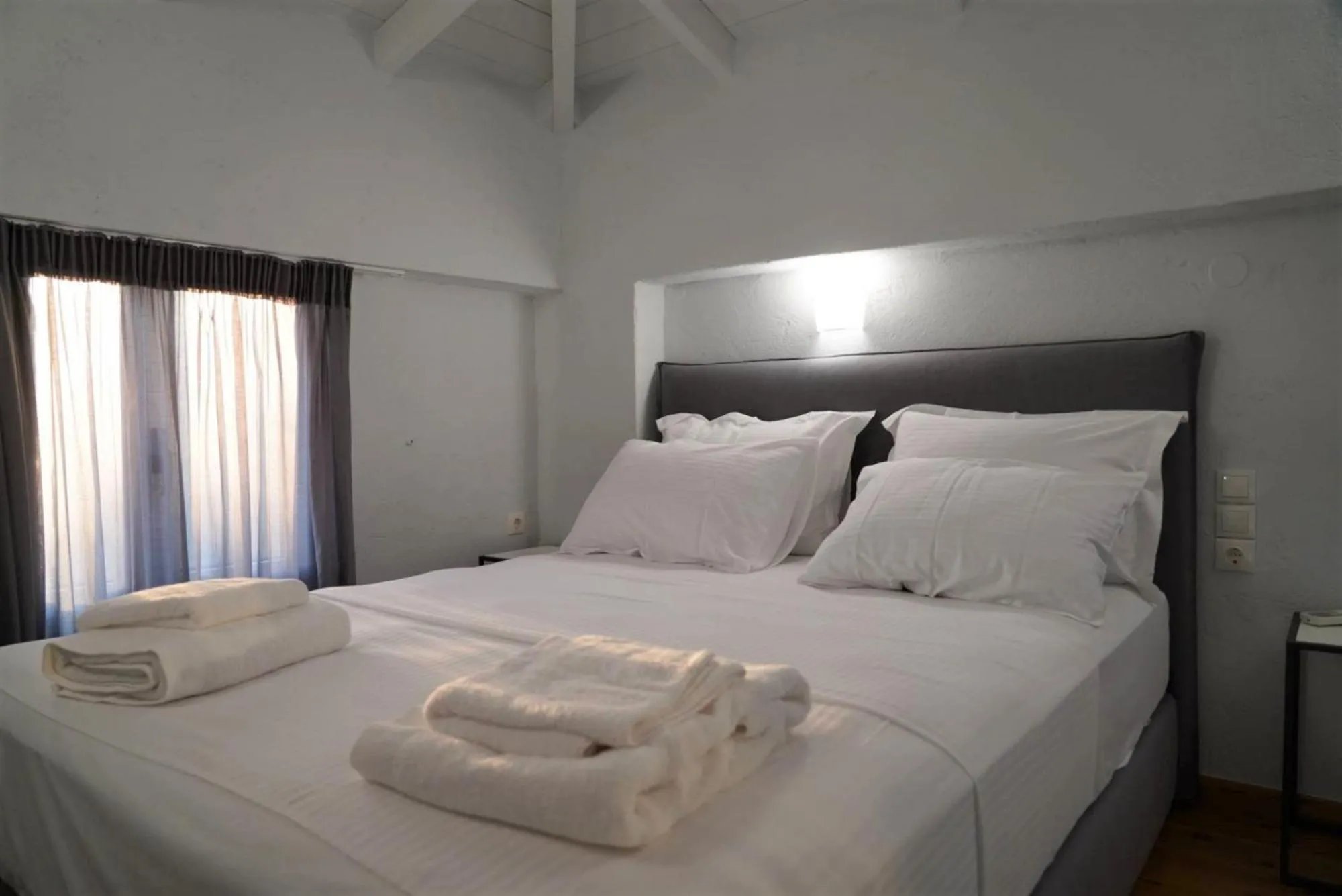 Bedroom, Bed in VIP APARTMENTS