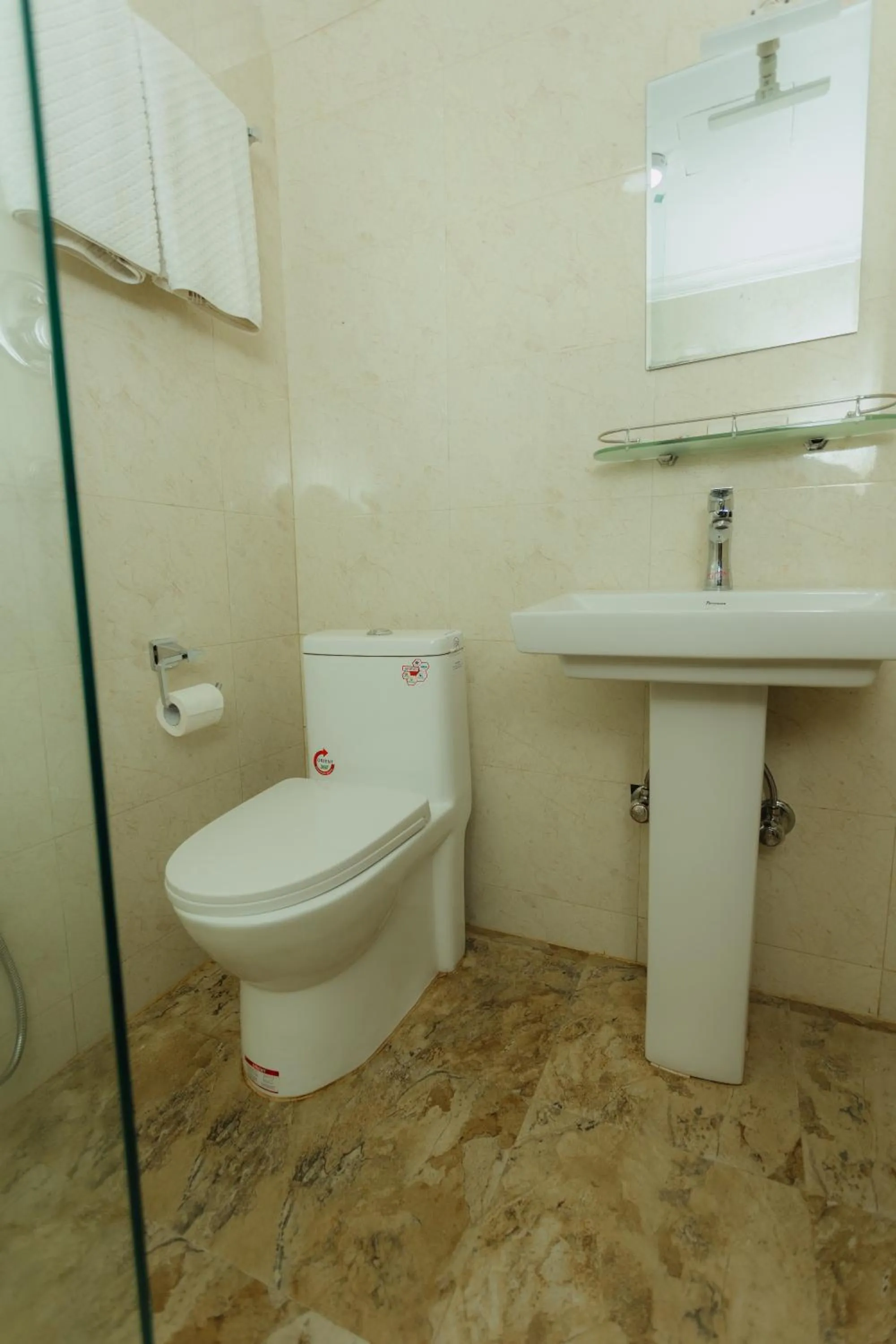 Bathroom in Hotel Tulsi