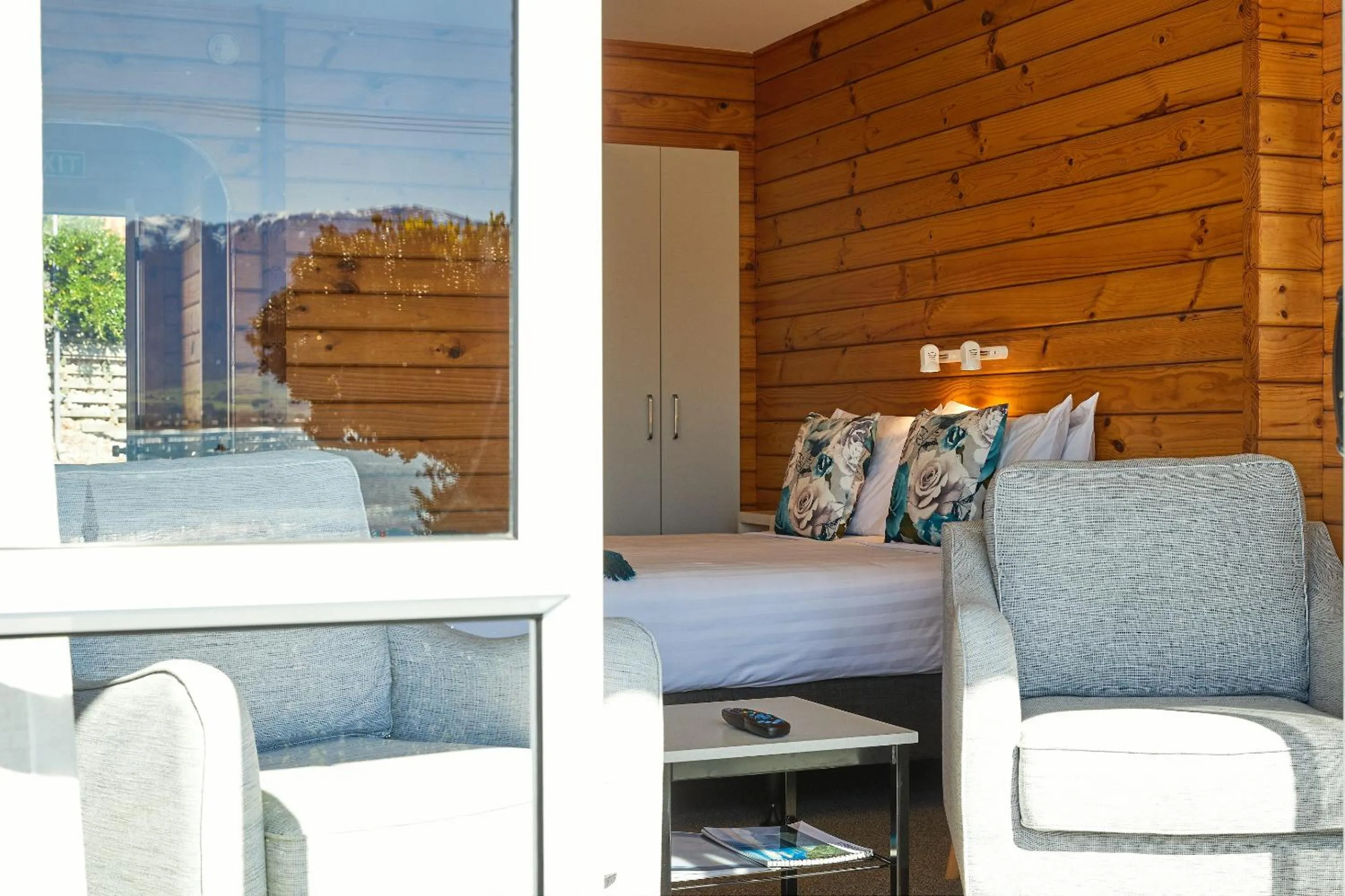 Seating area in Panorama Motel