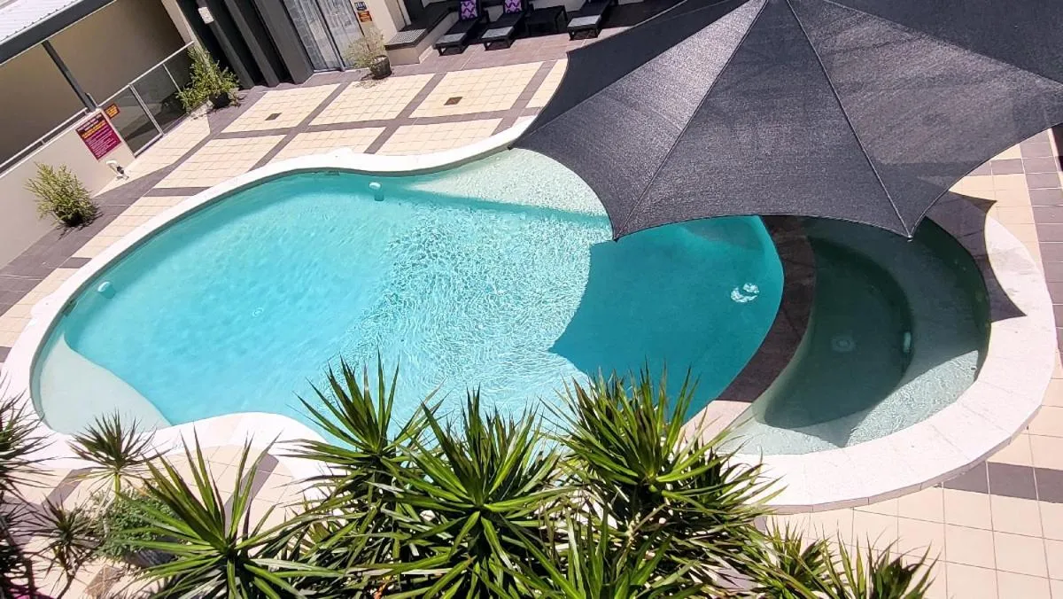 Swimming pool in Eden by the Bay