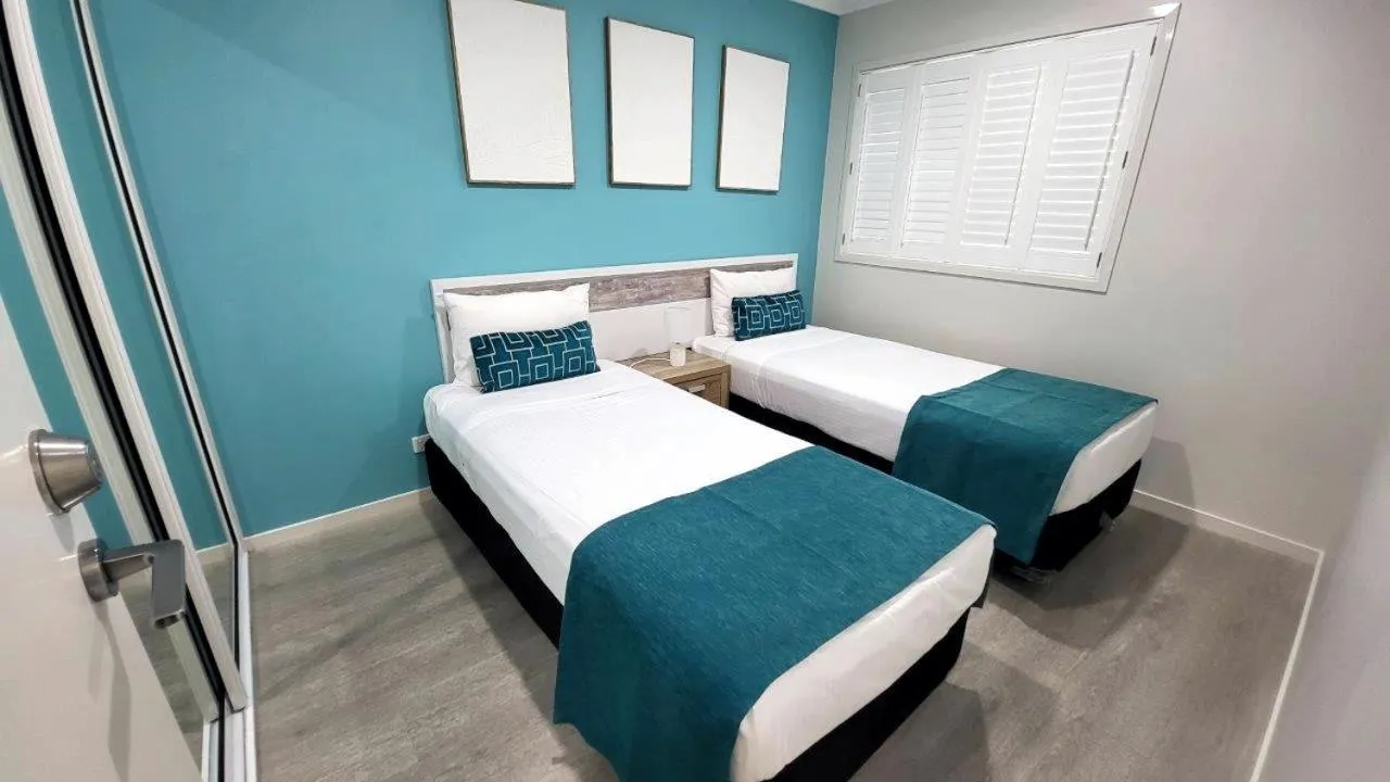 Bed in Eden by the Bay