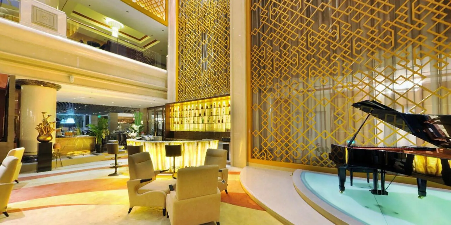 Lounge or bar in Crowne Plaza Ordos, an IHG Hotel