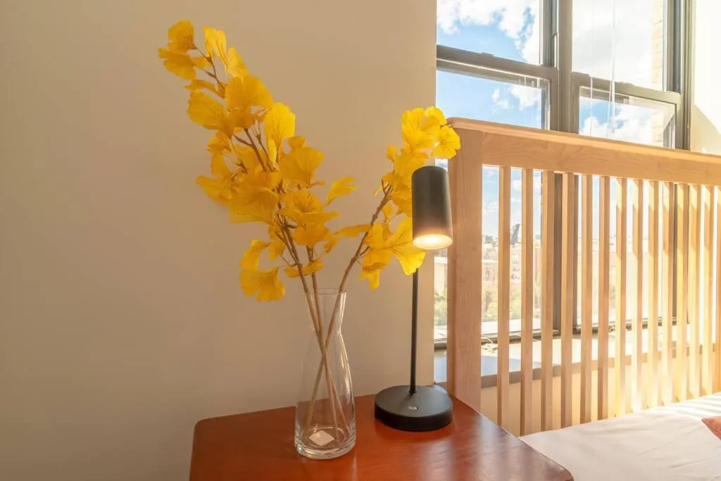 Bed in McCormick Place Luxurious and Spacious 3BR in Downtown Chicago with Optional Parking Sleeps 10 guests