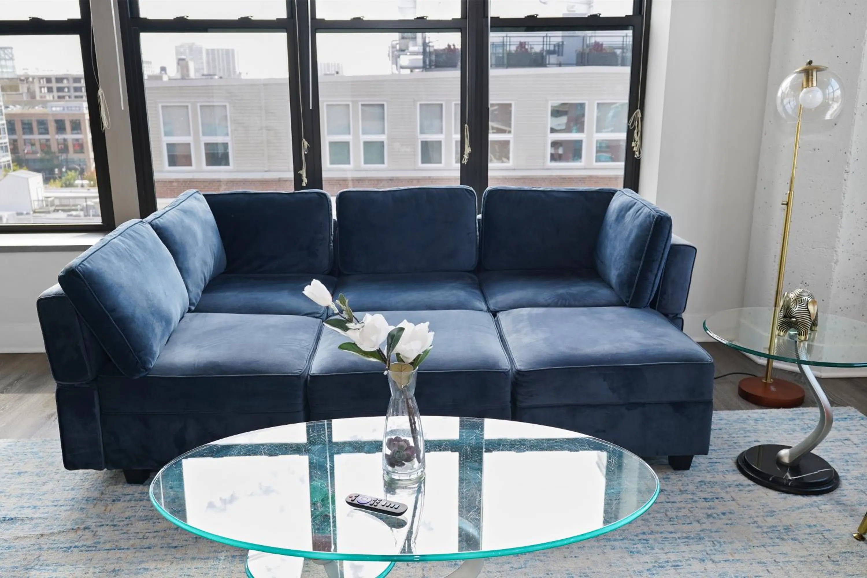 McCormick Place Luxurious and Spacious 3BR in Downtown Chicago with Optional Parking Sleeps 10 guests