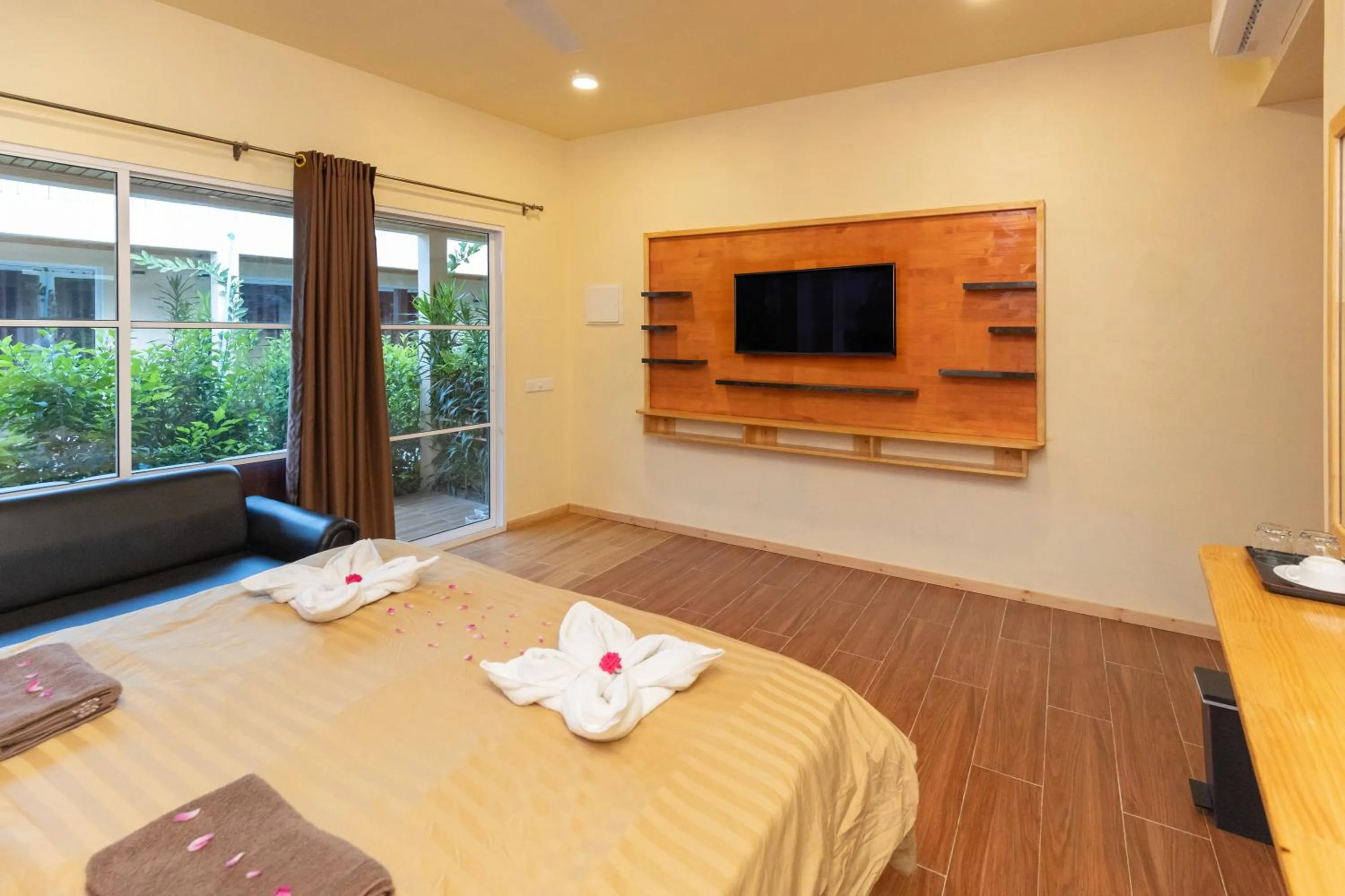 Bedroom in Tranquil Thoddoo