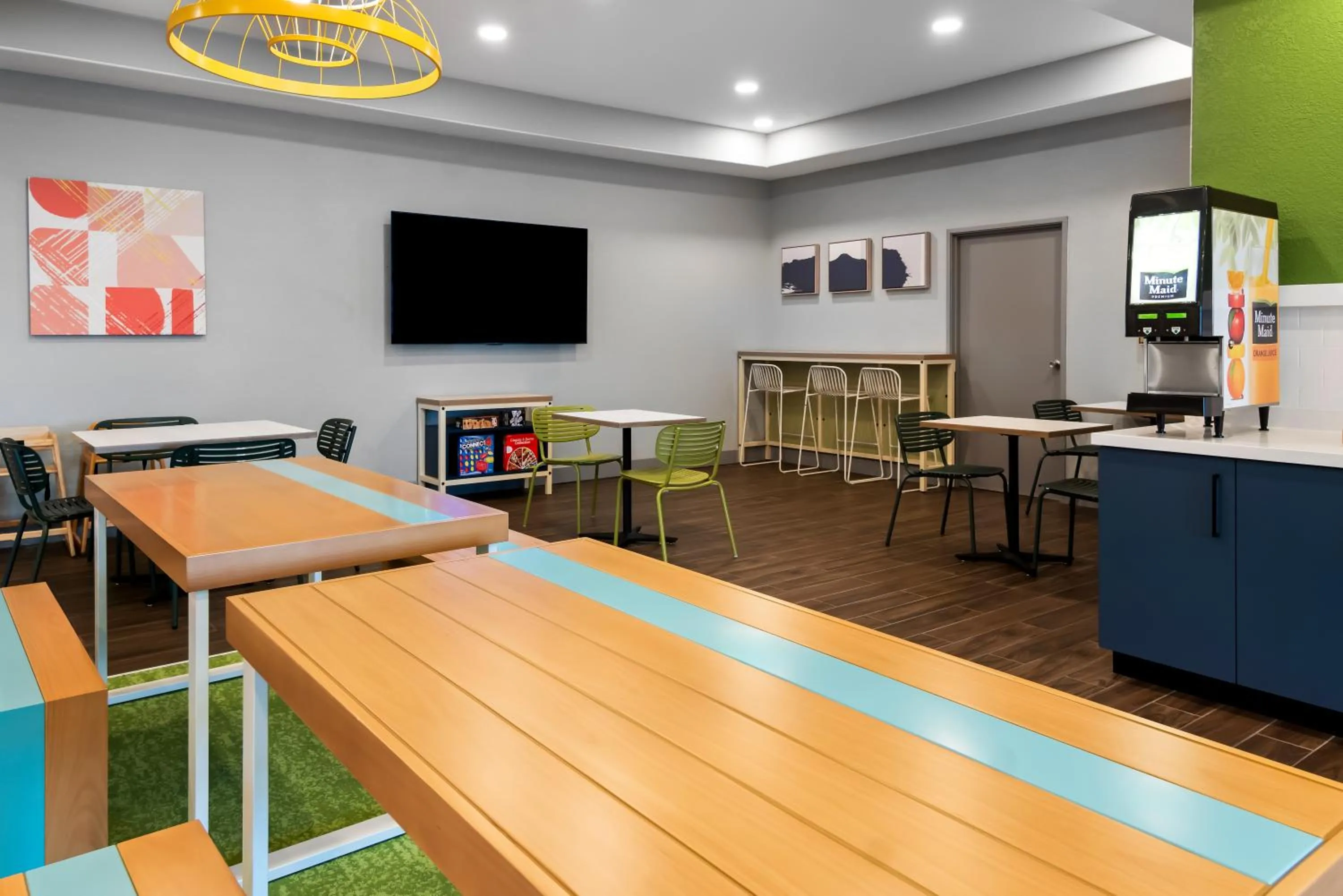 Seating area in Nature Inn & Suites